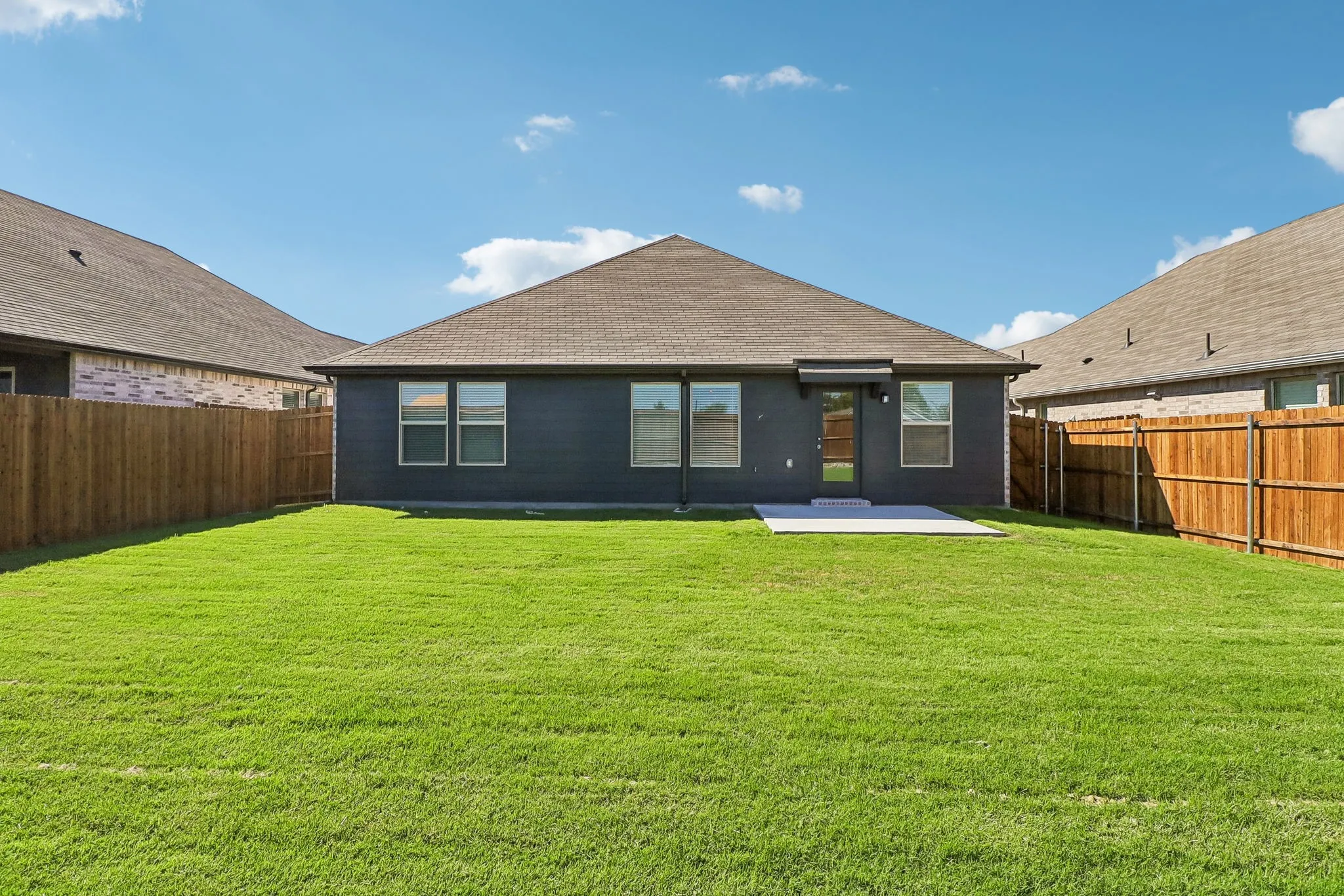 Single Family Residence For Sale in Collin County , 1015 Angel Street, Josephine, Texas 75173, 3 Bedroom, 2 Bathroom, 2 Garage spaces, 1,659 Sqft, built in 2026, mls#21262755, Real Estate Agent in Josephine, Homes For Sale in Collin county, Homes For Sale in Josephine, Realtor in Josephine Texas, Real Estate Brokerage Independent Realty Texas, Luminita Cordes Realtor