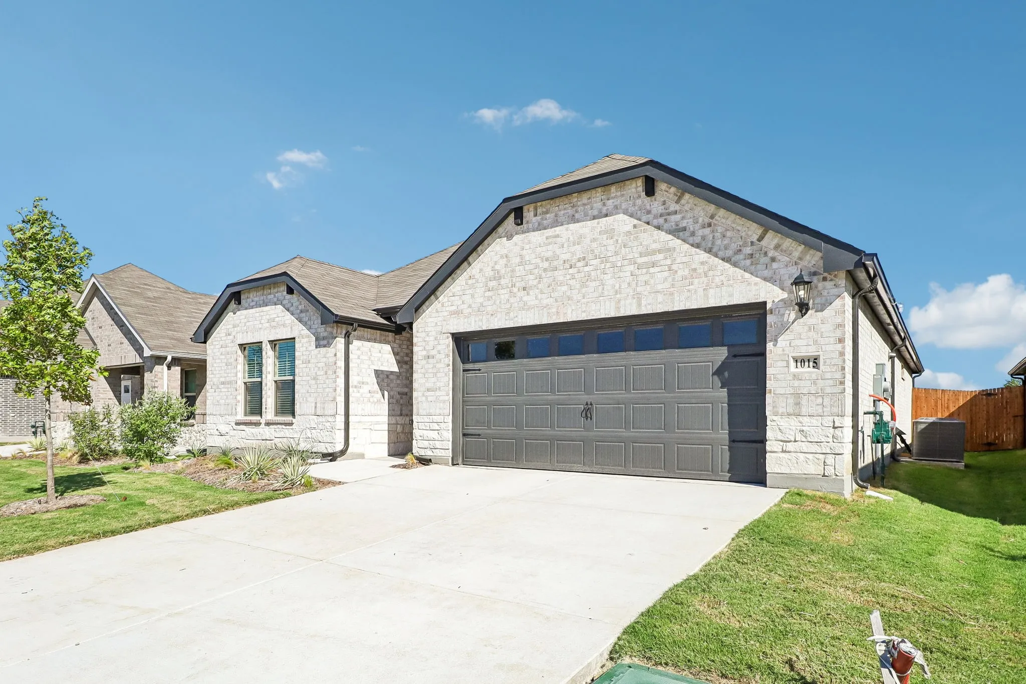 Single Family Residence For Sale in Collin County , 1015 Angel Street, Josephine, Texas 75173, 3 Bedroom, 2 Bathroom, 2 Garage spaces, 1,659 Sqft, built in 2026, mls#21262755, Real Estate Agent in Josephine, Homes For Sale in Collin county, Homes For Sale in Josephine, Realtor in Josephine Texas, Real Estate Brokerage Independent Realty Texas, Luminita Cordes Realtor