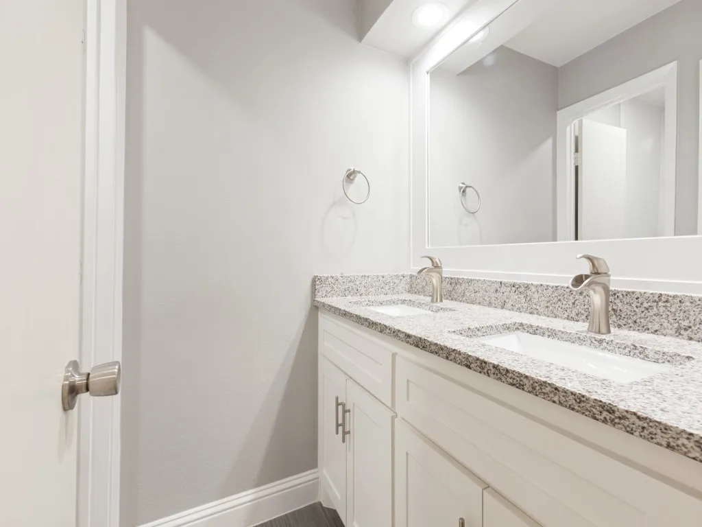 Single Family Residence For Sale in Dallas County , 16817 Rustic Meadows Drive, Dallas, Texas 75248, 3 Bedroom, 3 Bathroom, 2 Garage spaces, 2,190 Sqft, built in 1977, mls#21260717, Real Estate Agent in Dallas, Homes For Sale in Dallas county, Homes For Sale in Dallas, Realtor in Dallas Texas, Real Estate Brokerage Independent Realty Texas, Luminita Cordes Realtor