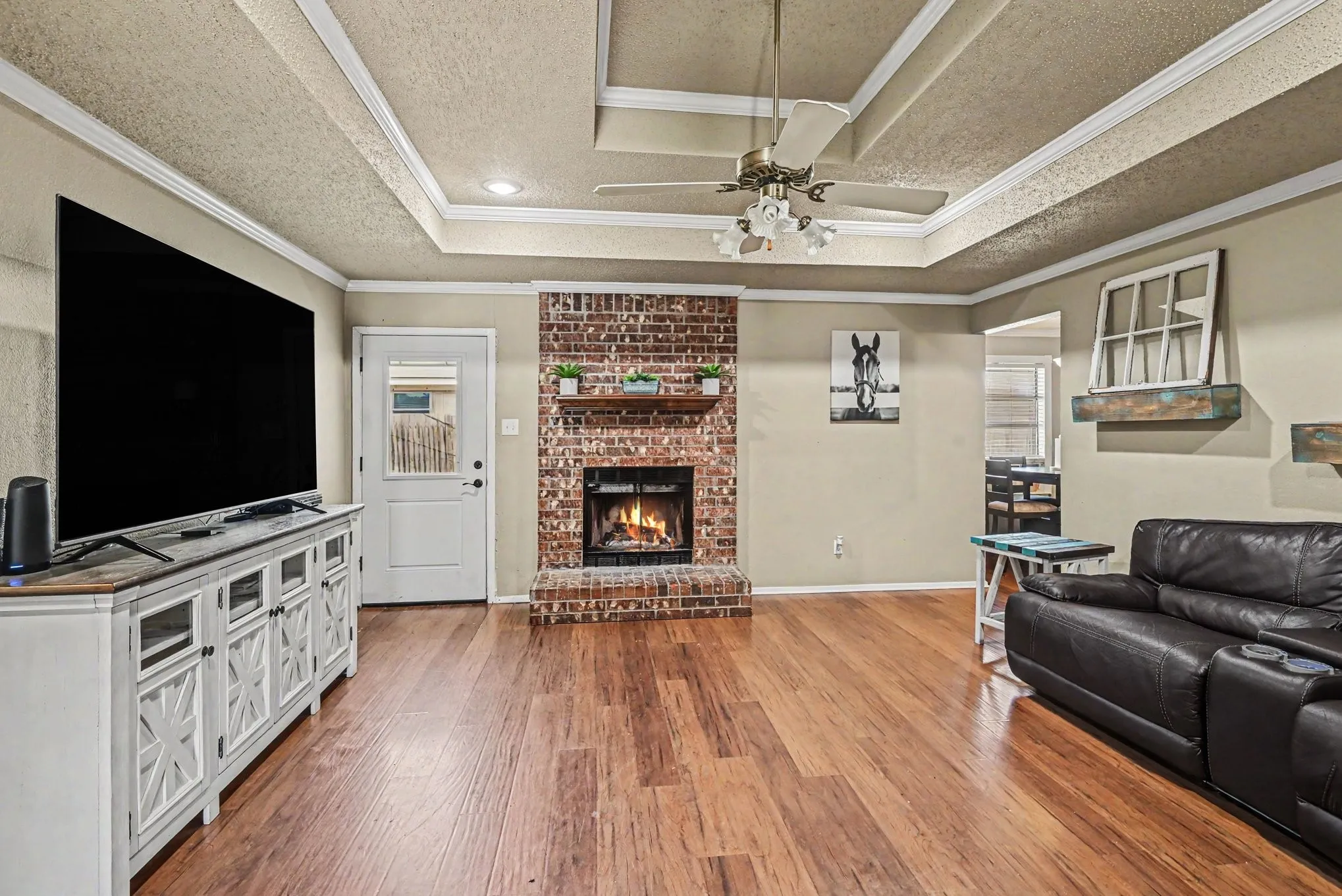 Single Family Residence For Sale in Tarrant County , 8553 James Court, White Settlement, Texas 76108, 3 Bedroom, 2 Bathroom, 2 Garage spaces, 1,287 Sqft, built in 1985, mls#21259810, Real Estate Agent in White Settlement, Homes For Sale in Tarrant county, Homes For Sale in White Settlement, Realtor in White Settlement Texas, Real Estate Brokerage Independent Realty Texas, Luminita Cordes Realtor