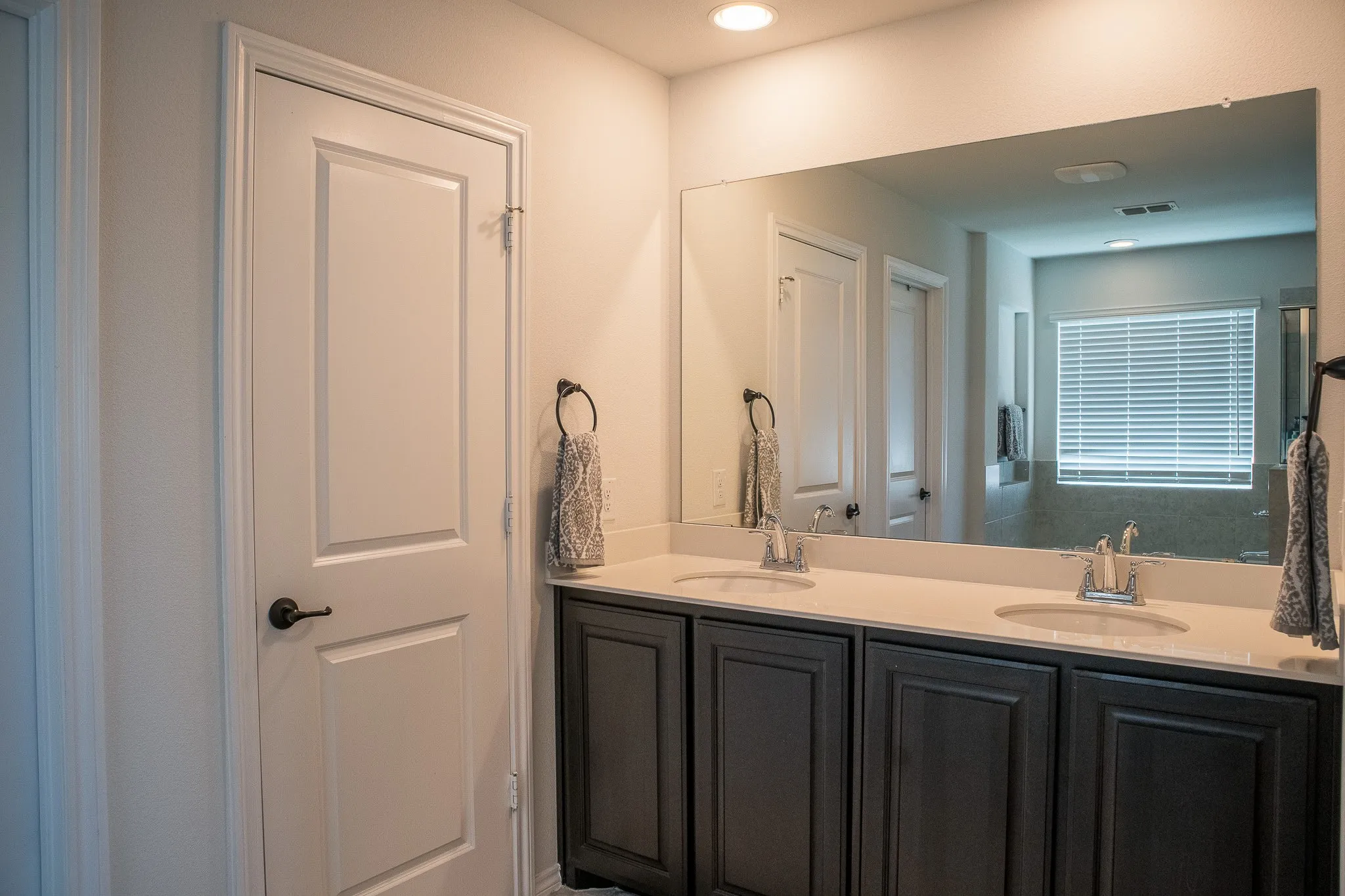 Single Family Residence For Sale in Kaufman County , 4036 Aurora Lane, Forney, Texas 75126, 4 Bedrooms, 3 Bathrooms, 2 Garage spaces, 2,631 Sqft, built in 2021, Price $299,999, mls#21263051, Real Estate Agent in Forney, Homes For Sale in Kaufman county, Homes For Sale in Forney, Realtor in Forney Texas, Real Estate Brokerage Independent Realty Texas, Luminita Cordes Realtor