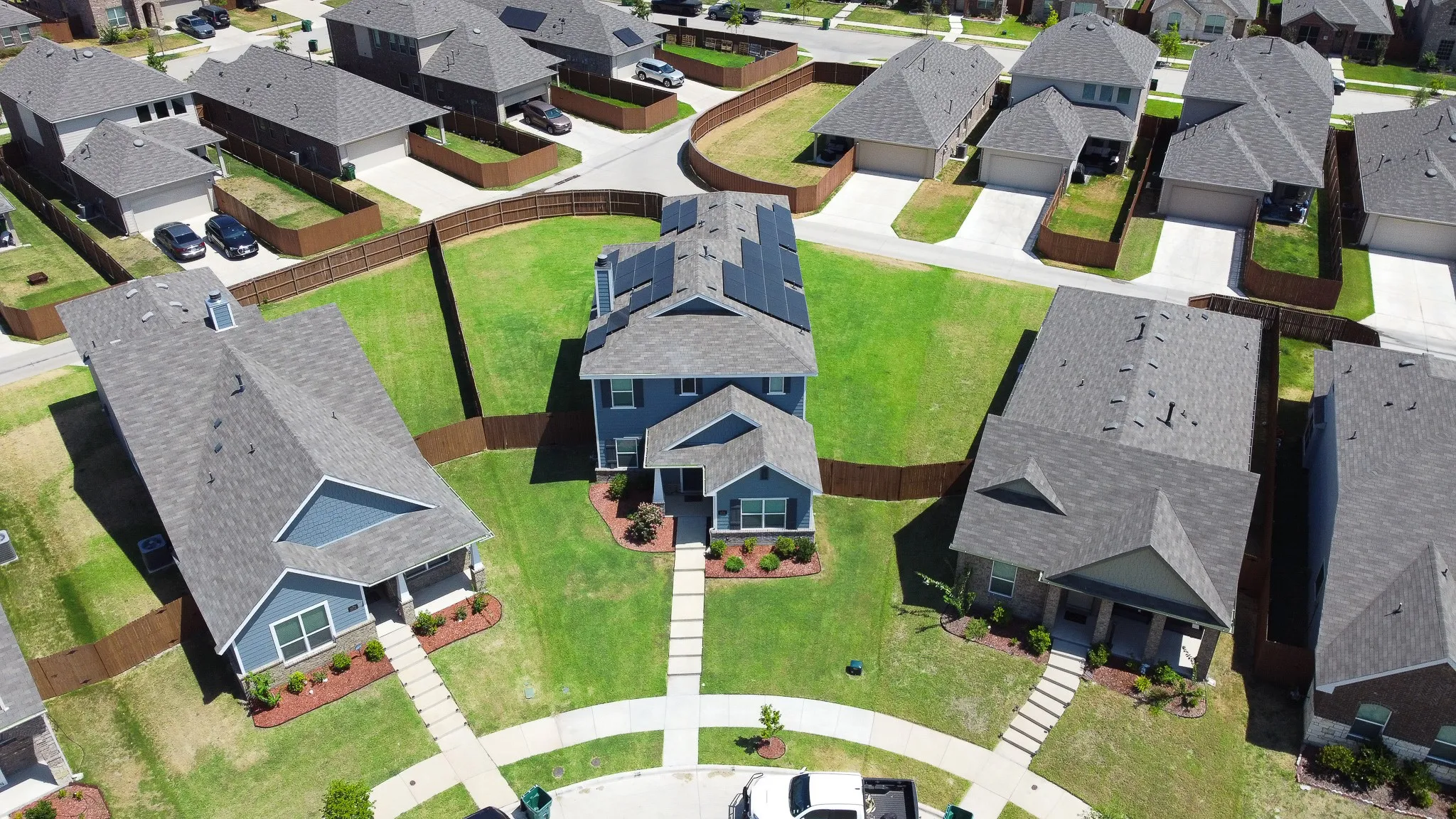 Single Family Residence For Sale in Kaufman County , 4036 Aurora Lane, Forney, Texas 75126, 4 Bedrooms, 3 Bathrooms, 2 Garage spaces, 2,631 Sqft, built in 2021, Price $299,999, mls#21263051, Real Estate Agent in Forney, Homes For Sale in Kaufman county, Homes For Sale in Forney, Realtor in Forney Texas, Real Estate Brokerage Independent Realty Texas, Luminita Cordes Realtor