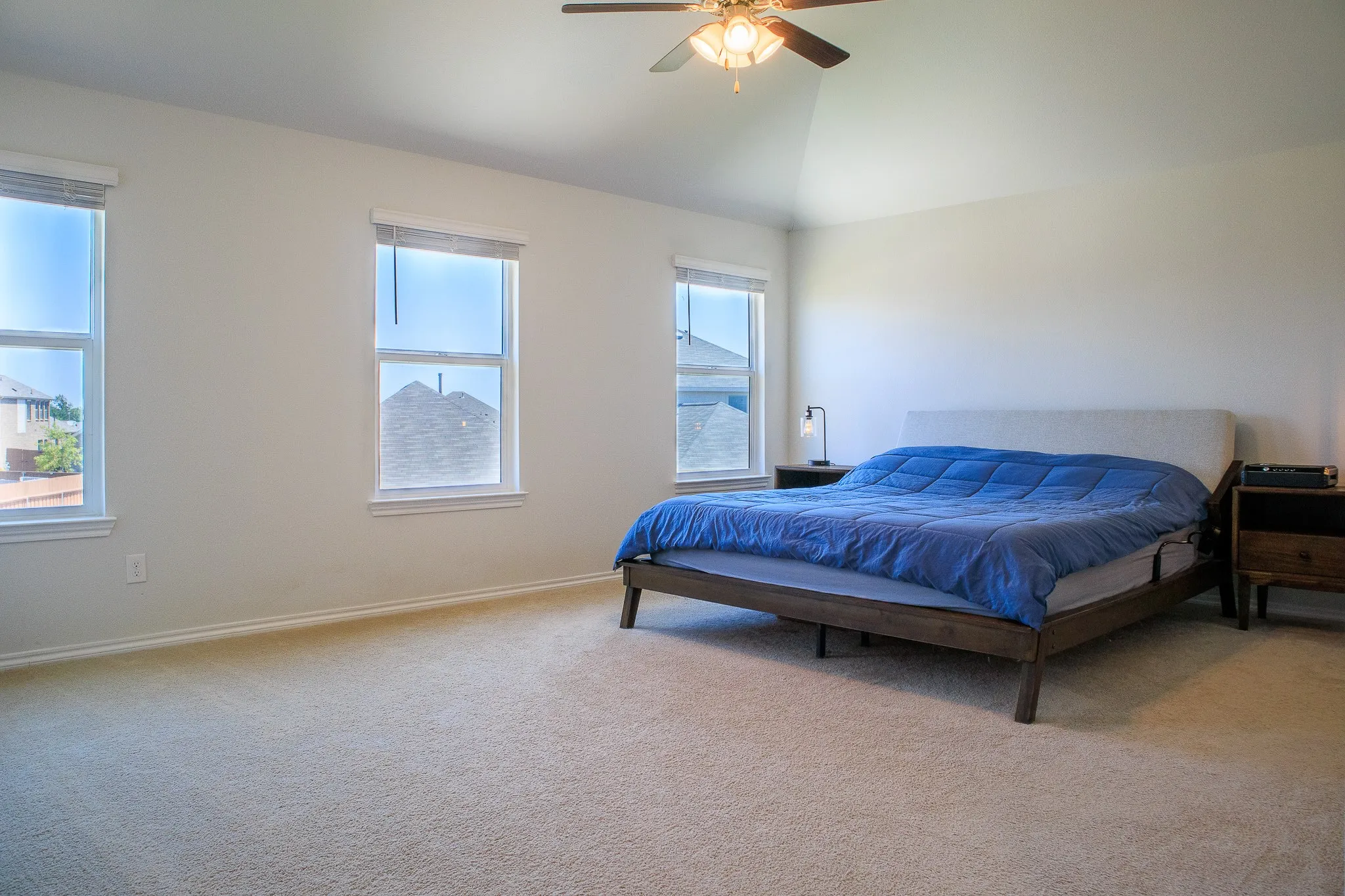 Single Family Residence For Sale in Kaufman County , 4036 Aurora Lane, Forney, Texas 75126, 4 Bedrooms, 3 Bathrooms, 2 Garage spaces, 2,631 Sqft, built in 2021, Price $299,999, mls#21263051, Real Estate Agent in Forney, Homes For Sale in Kaufman county, Homes For Sale in Forney, Realtor in Forney Texas, Real Estate Brokerage Independent Realty Texas, Luminita Cordes Realtor