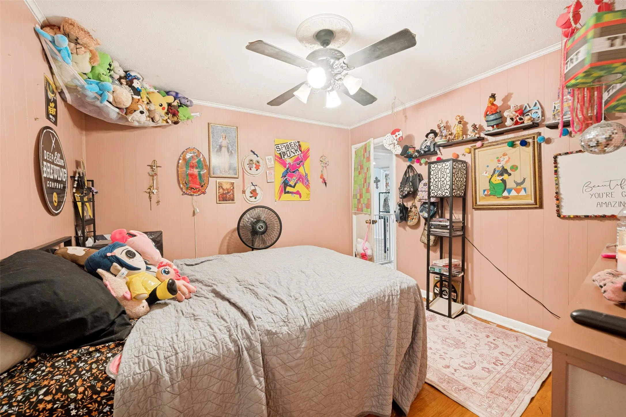Single Family Residence For Sale in Tarrant County , 727 Norwood Drive, Hurst, Texas 76053, 3 Bedroom, 2 Bathroom, 1 Garage spaces, 2,280 Sqft, built in 1955, mls#21260155, Real Estate Agent in Hurst, Homes For Sale in Tarrant county, Homes For Sale in Hurst, Realtor in Hurst Texas, Real Estate Brokerage Independent Realty Texas, Luminita Cordes Realtor
