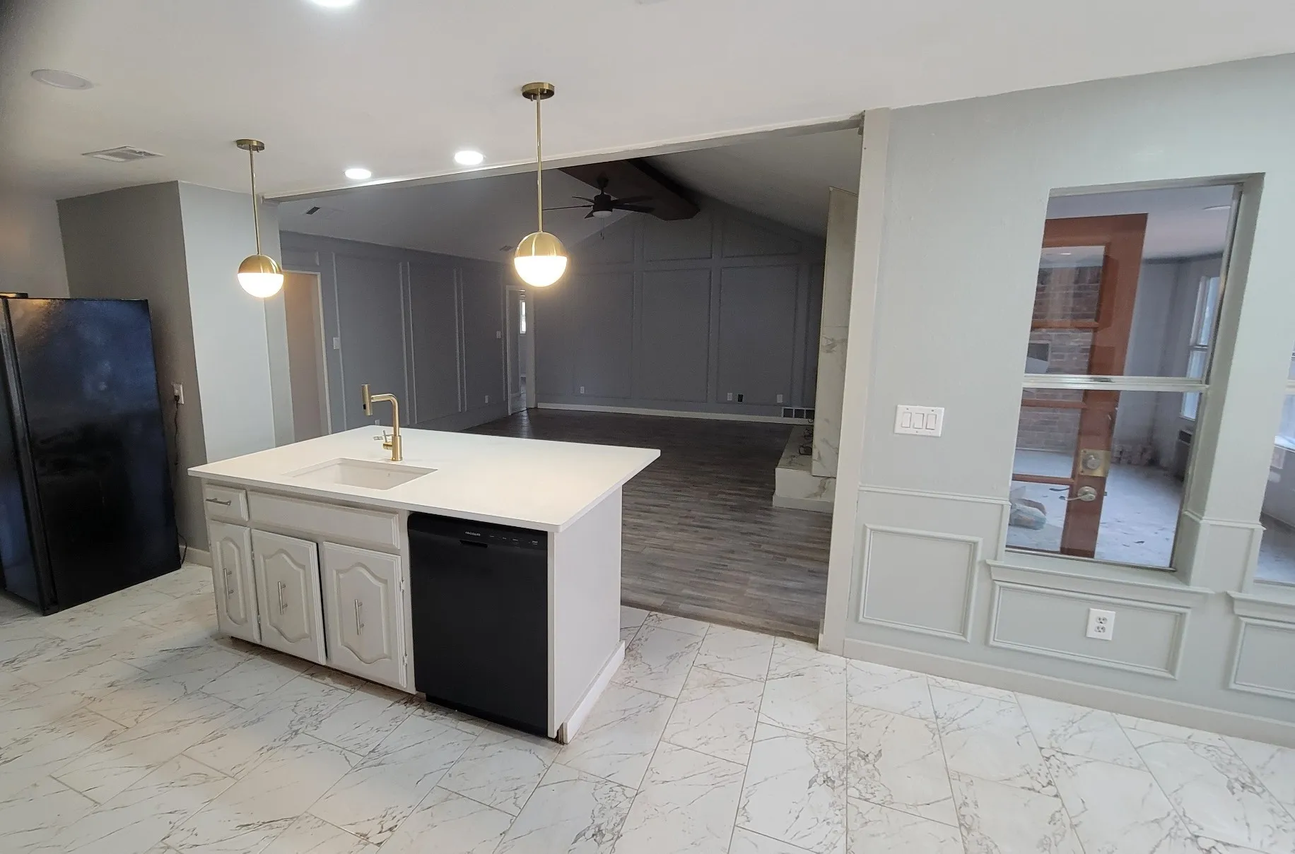 Single Family Residence For Sale in Dallas County , 1333 Thunderbrook Drive, De Soto, Texas 75115, 4 Bedrooms, 3 Bathrooms, 2 Garage spaces, 2,738 Sqft, built in 1976, Price $378,500, mls#21261133, Real Estate Agent in De Soto, Homes For Sale in Dallas county, Homes For Sale in De Soto, Realtor in De Soto Texas, Real Estate Brokerage Independent Realty Texas, Luminita Cordes Realtor