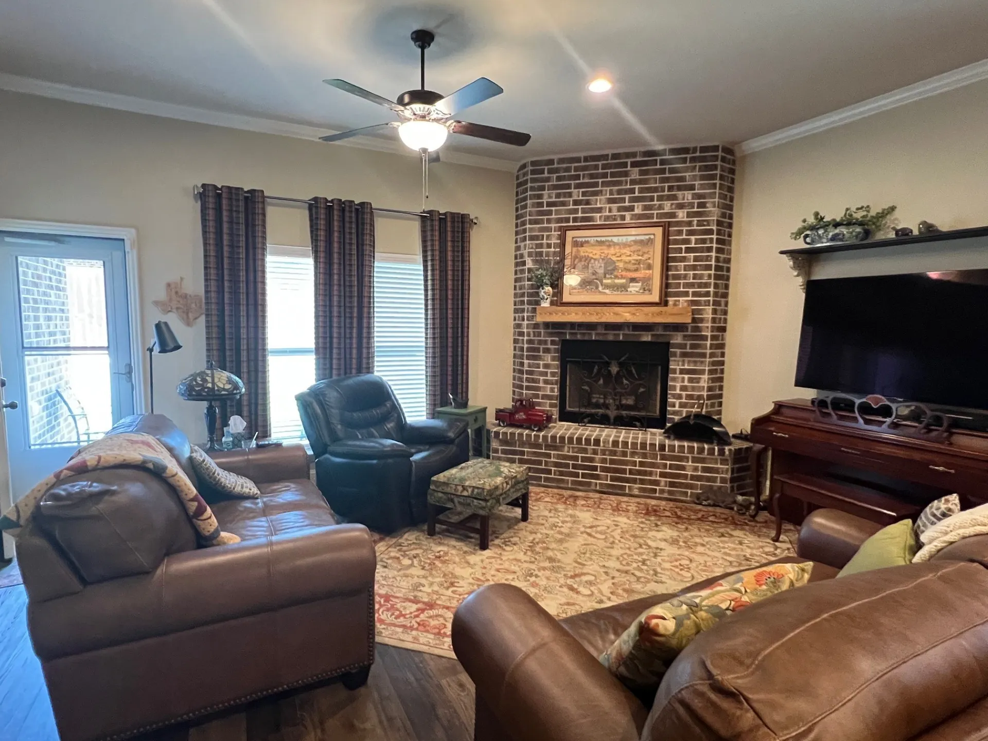 Single Family Residence For Sale in Grayson County , 1313 Ascot Avenue, Sherman, Texas 75092, 3 Bedroom, 2 Bathroom, 2 Garage spaces, 1,818 Sqft, built in 2020, mls#21263169, Real Estate Agent in Sherman, Homes For Sale in Grayson county, Homes For Sale in Sherman, Realtor in Sherman Texas, Real Estate Brokerage Independent Realty Texas, Luminita Cordes Realtor