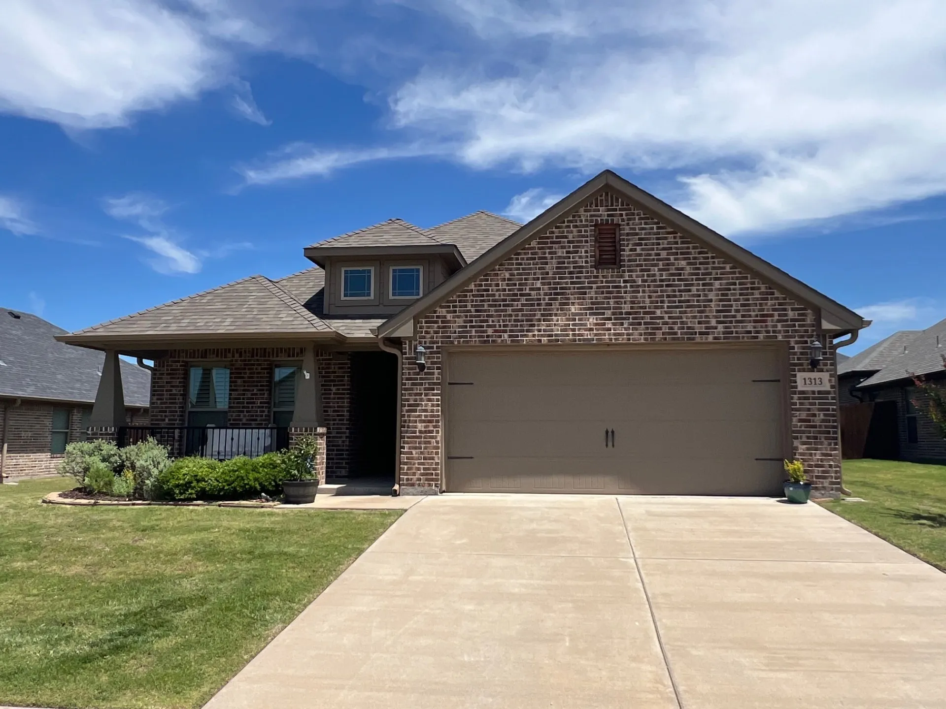 Single Family Residence For Sale in Grayson County , 1313 Ascot Avenue, Sherman, Texas 75092, 3 Bedroom, 2 Bathroom, 2 Garage spaces, 1,818 Sqft, built in 2020, mls#21263169, Real Estate Agent in Sherman, Homes For Sale in Grayson county, Homes For Sale in Sherman, Realtor in Sherman Texas, Real Estate Brokerage Independent Realty Texas, Luminita Cordes Realtor