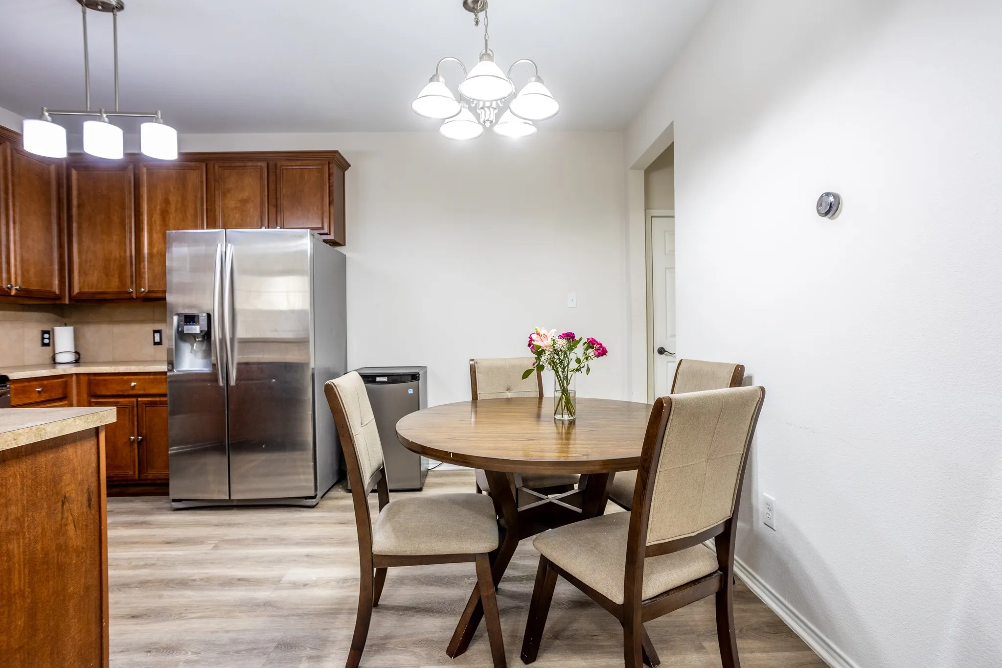 Townhouse For Sale in Dallas County , 4116 Kyndra Circle, Richardson, Texas 75082, 2 Bedrooms, 2 Bathrooms, 2 Garage spaces, 1,234 Sqft, built in 2005, Price $260,000, mls#21259962, Real Estate Agent in Richardson, Homes For Sale in Dallas county, Homes For Sale in Richardson, Realtor in Richardson Texas, Real Estate Brokerage Independent Realty Texas, Luminita Cordes Realtor