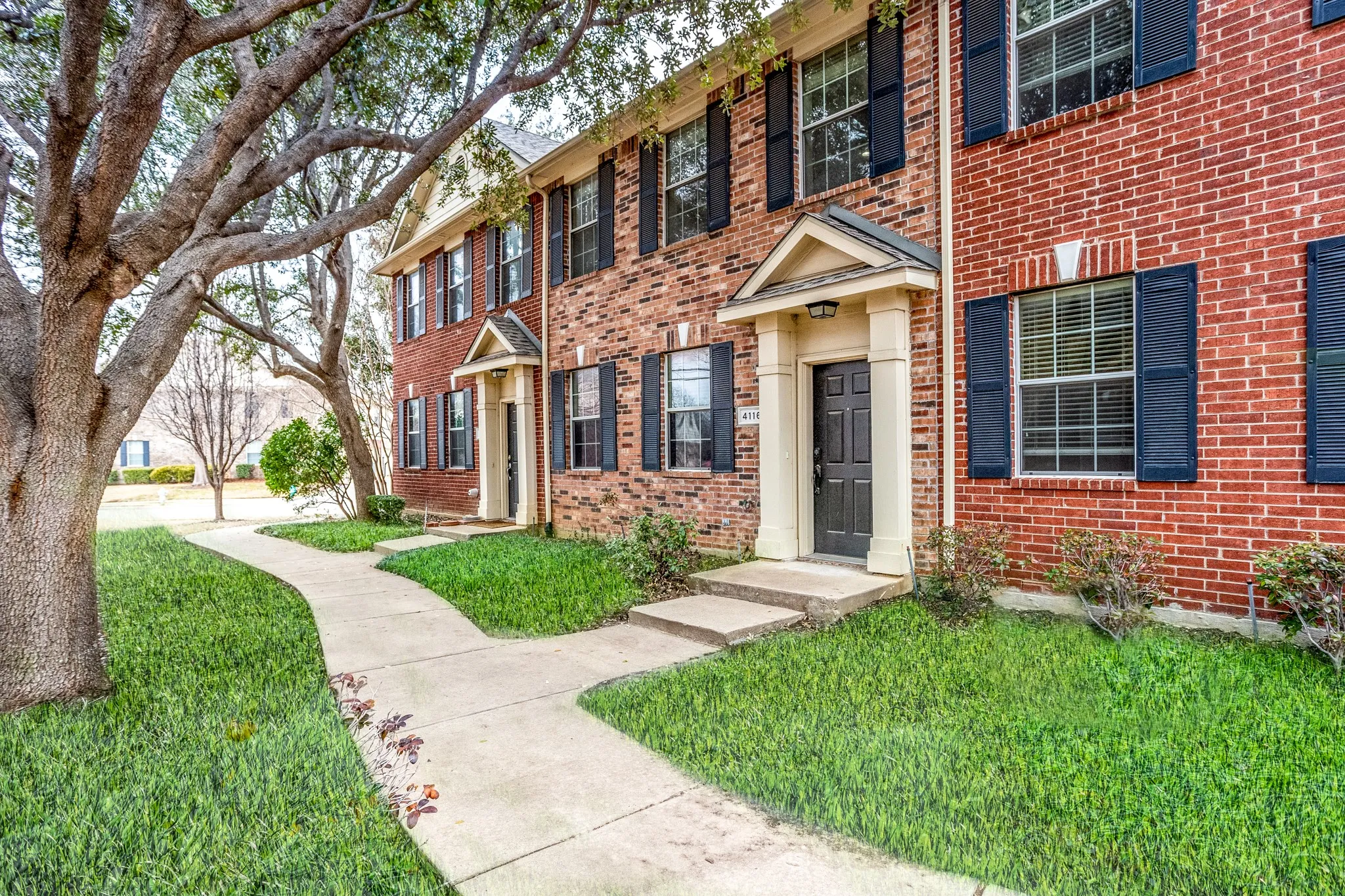 Townhouse For Sale in Dallas County , 4116 Kyndra Circle, Richardson, Texas 75082, 2 Bedrooms, 2 Bathrooms, 2 Garage spaces, 1,234 Sqft, built in 2005, Price $260,000, mls#21259962, Real Estate Agent in Richardson, Homes For Sale in Dallas county, Homes For Sale in Richardson, Realtor in Richardson Texas, Real Estate Brokerage Independent Realty Texas, Luminita Cordes Realtor