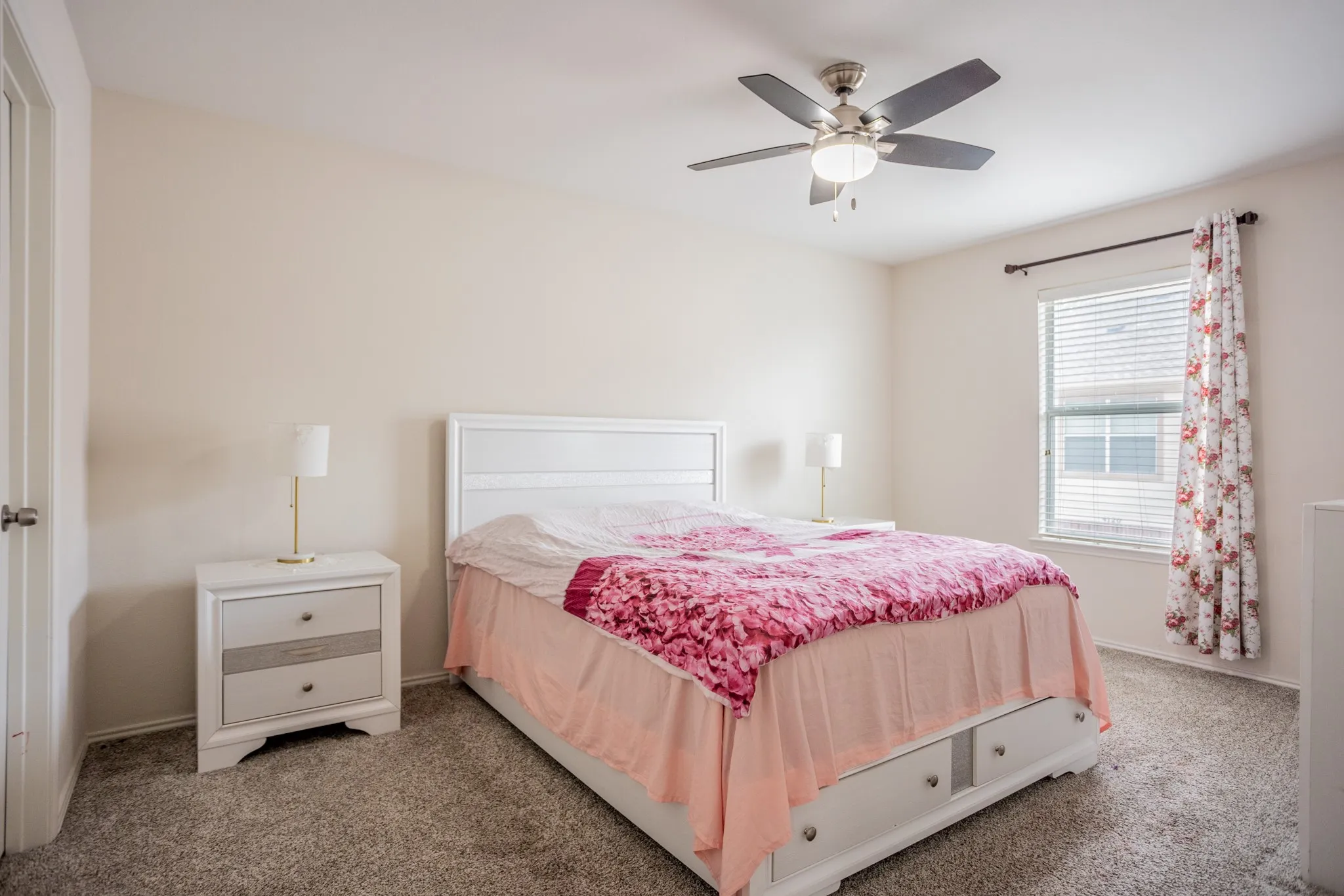 Townhouse For Sale in Dallas County , 4116 Kyndra Circle, Richardson, Texas 75082, 2 Bedrooms, 2 Bathrooms, 2 Garage spaces, 1,234 Sqft, built in 2005, Price $260,000, mls#21259962, Real Estate Agent in Richardson, Homes For Sale in Dallas county, Homes For Sale in Richardson, Realtor in Richardson Texas, Real Estate Brokerage Independent Realty Texas, Luminita Cordes Realtor