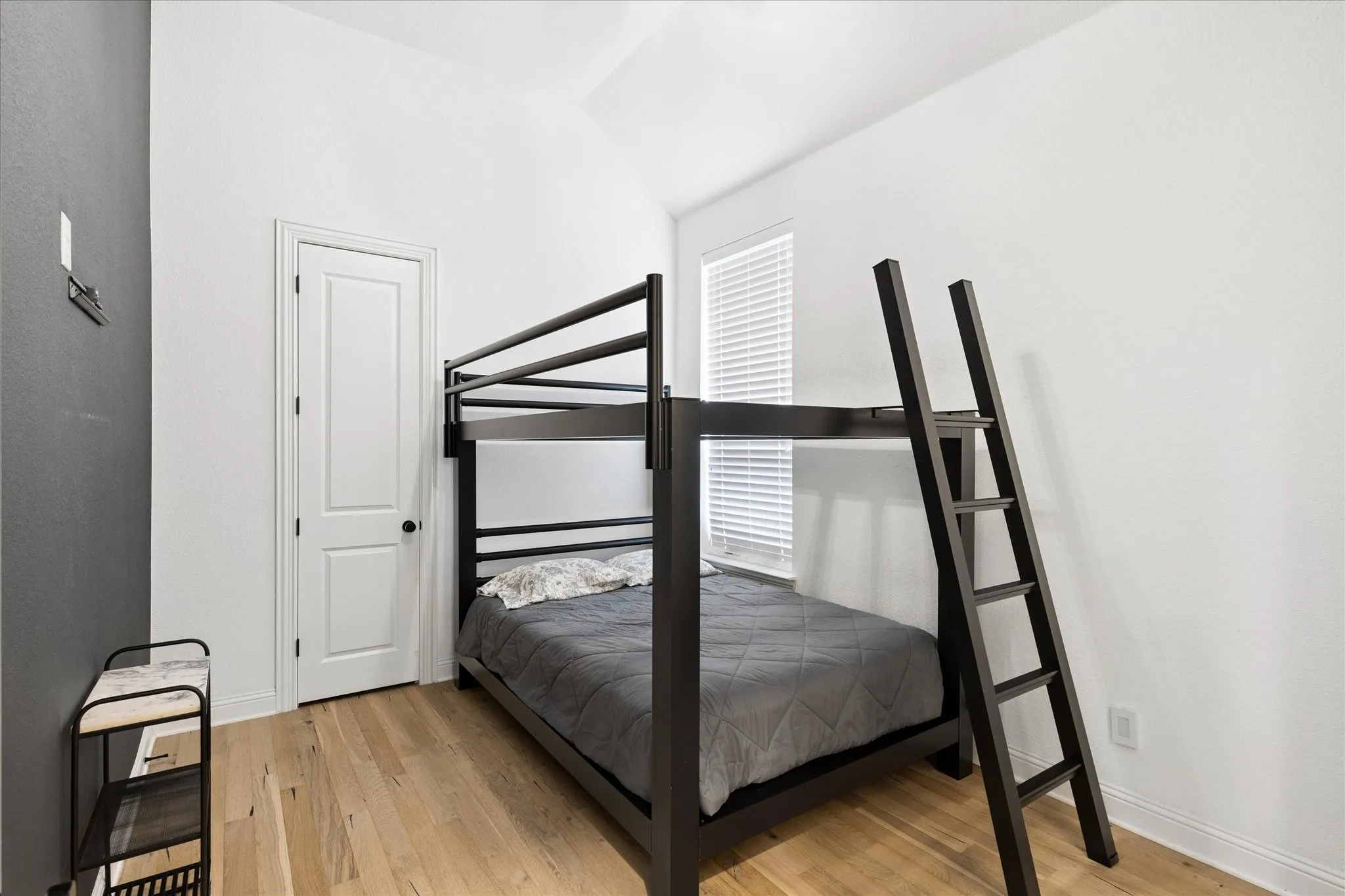 Single Family Residence For Sale in Tarrant County , 7529 Switchwood Lane, Fort Worth, Texas 76123, 4 Bedroom, 5 Bathroom, 2 Garage spaces, 3,202 Sqft, built in 2022, mls#21262951, Real Estate Agent in Fort Worth, Homes For Sale in Tarrant county, Homes For Sale in Fort Worth, Realtor in Fort Worth Texas, Real Estate Brokerage Independent Realty Texas, Luminita Cordes Realtor