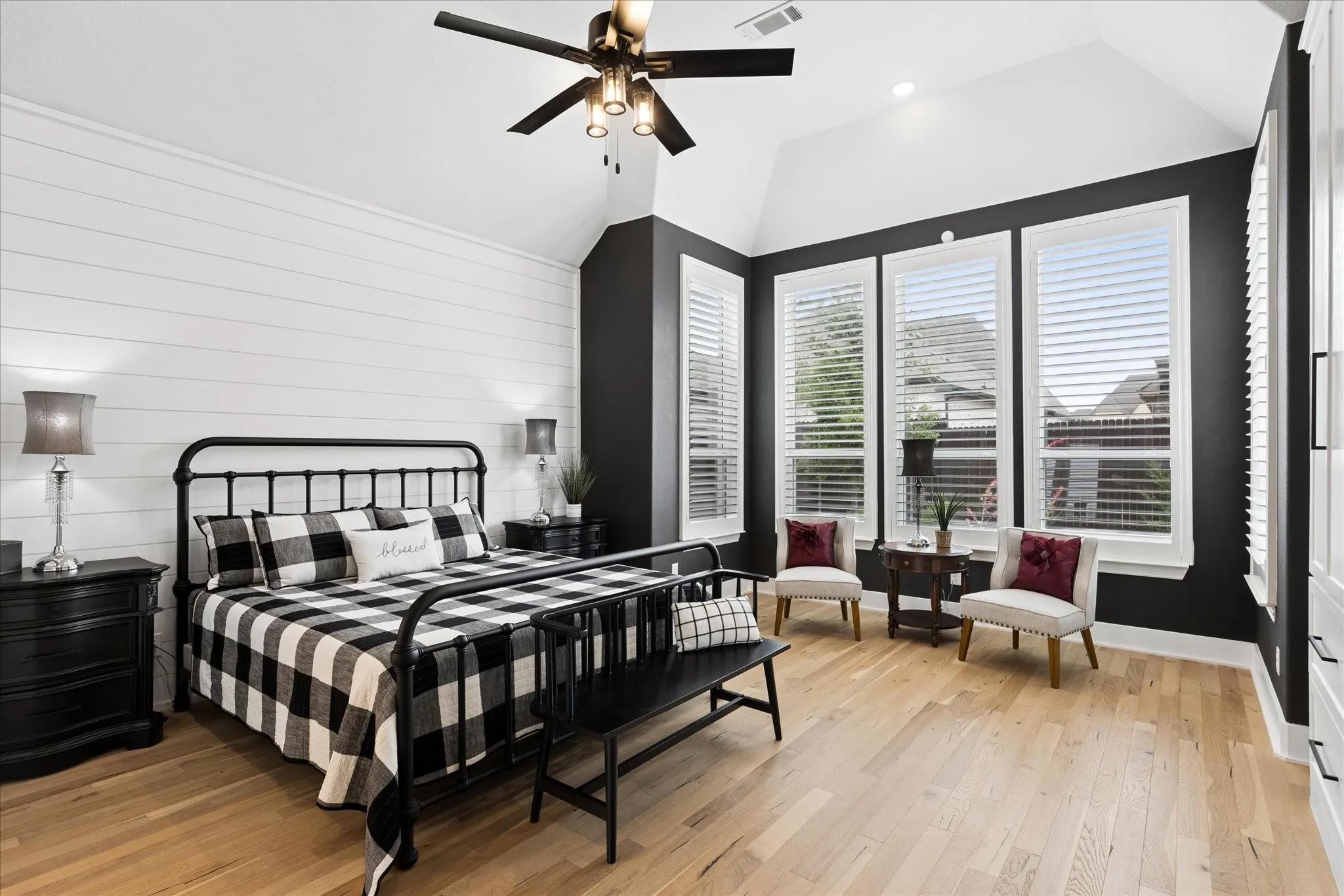 Single Family Residence For Sale in Tarrant County , 7529 Switchwood Lane, Fort Worth, Texas 76123, 4 Bedroom, 5 Bathroom, 2 Garage spaces, 3,202 Sqft, built in 2022, mls#21262951, Real Estate Agent in Fort Worth, Homes For Sale in Tarrant county, Homes For Sale in Fort Worth, Realtor in Fort Worth Texas, Real Estate Brokerage Independent Realty Texas, Luminita Cordes Realtor