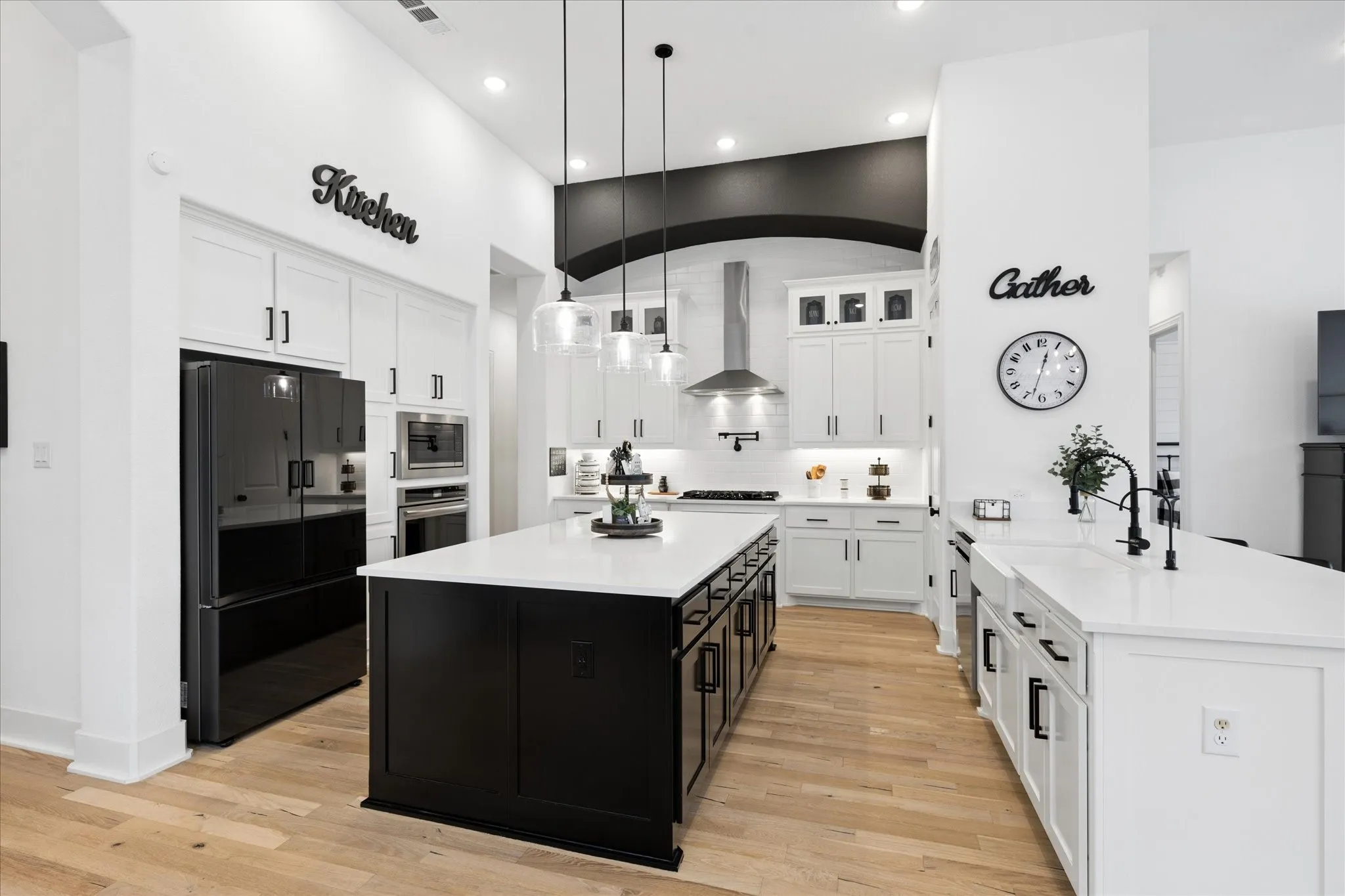 Single Family Residence For Sale in Tarrant County , 7529 Switchwood Lane, Fort Worth, Texas 76123, 4 Bedroom, 5 Bathroom, 2 Garage spaces, 3,202 Sqft, built in 2022, mls#21262951, Real Estate Agent in Fort Worth, Homes For Sale in Tarrant county, Homes For Sale in Fort Worth, Realtor in Fort Worth Texas, Real Estate Brokerage Independent Realty Texas, Luminita Cordes Realtor