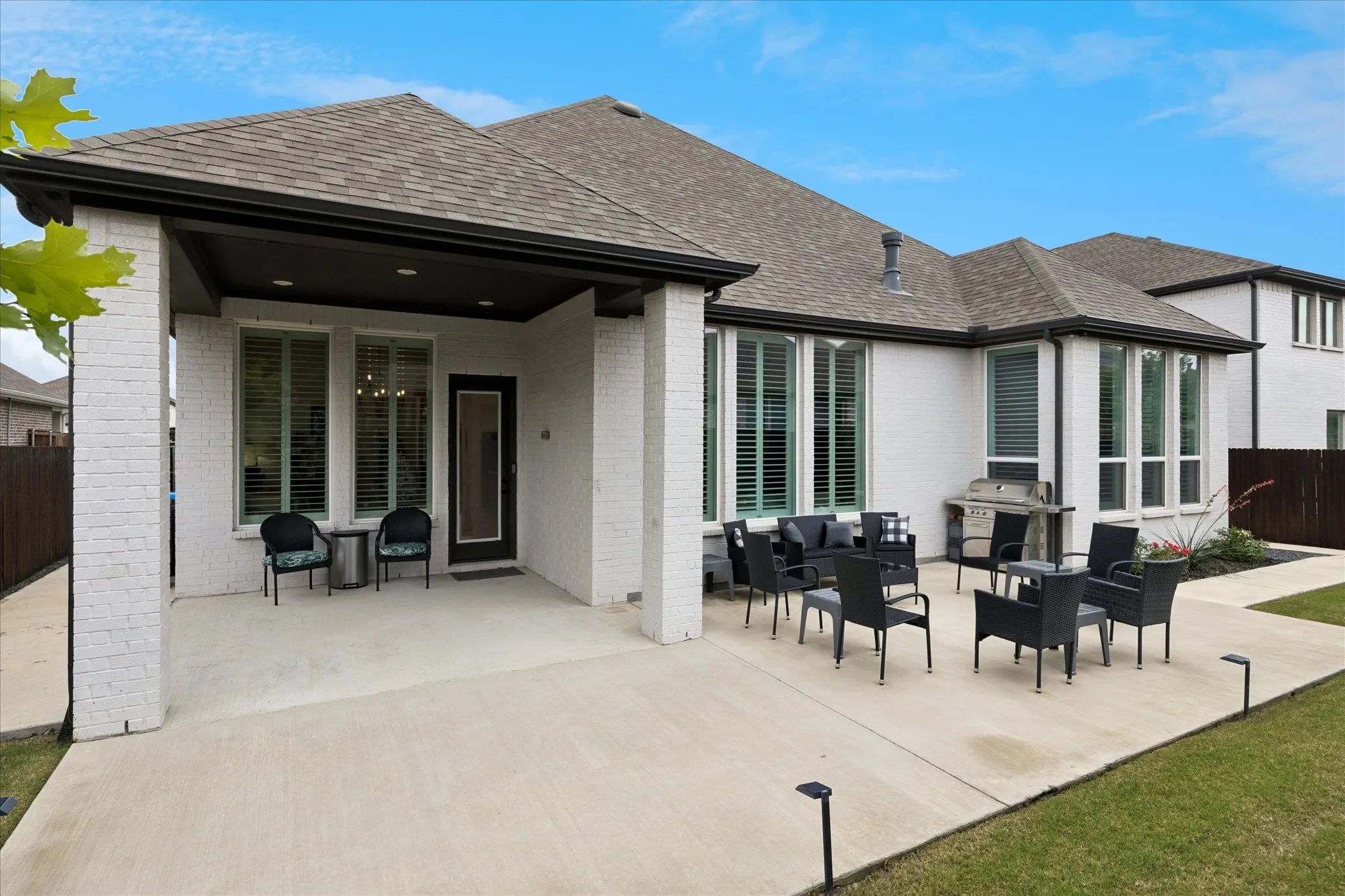Single Family Residence For Sale in Tarrant County , 7529 Switchwood Lane, Fort Worth, Texas 76123, 4 Bedroom, 5 Bathroom, 2 Garage spaces, 3,202 Sqft, built in 2022, mls#21262951, Real Estate Agent in Fort Worth, Homes For Sale in Tarrant county, Homes For Sale in Fort Worth, Realtor in Fort Worth Texas, Real Estate Brokerage Independent Realty Texas, Luminita Cordes Realtor