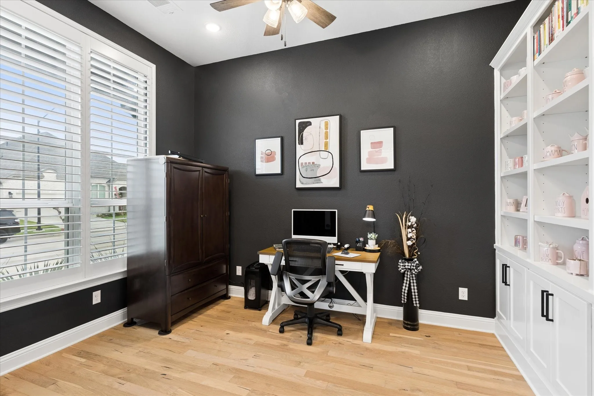 Single Family Residence For Sale in Tarrant County , 7529 Switchwood Lane, Fort Worth, Texas 76123, 4 Bedroom, 5 Bathroom, 2 Garage spaces, 3,202 Sqft, built in 2022, mls#21262951, Real Estate Agent in Fort Worth, Homes For Sale in Tarrant county, Homes For Sale in Fort Worth, Realtor in Fort Worth Texas, Real Estate Brokerage Independent Realty Texas, Luminita Cordes Realtor
