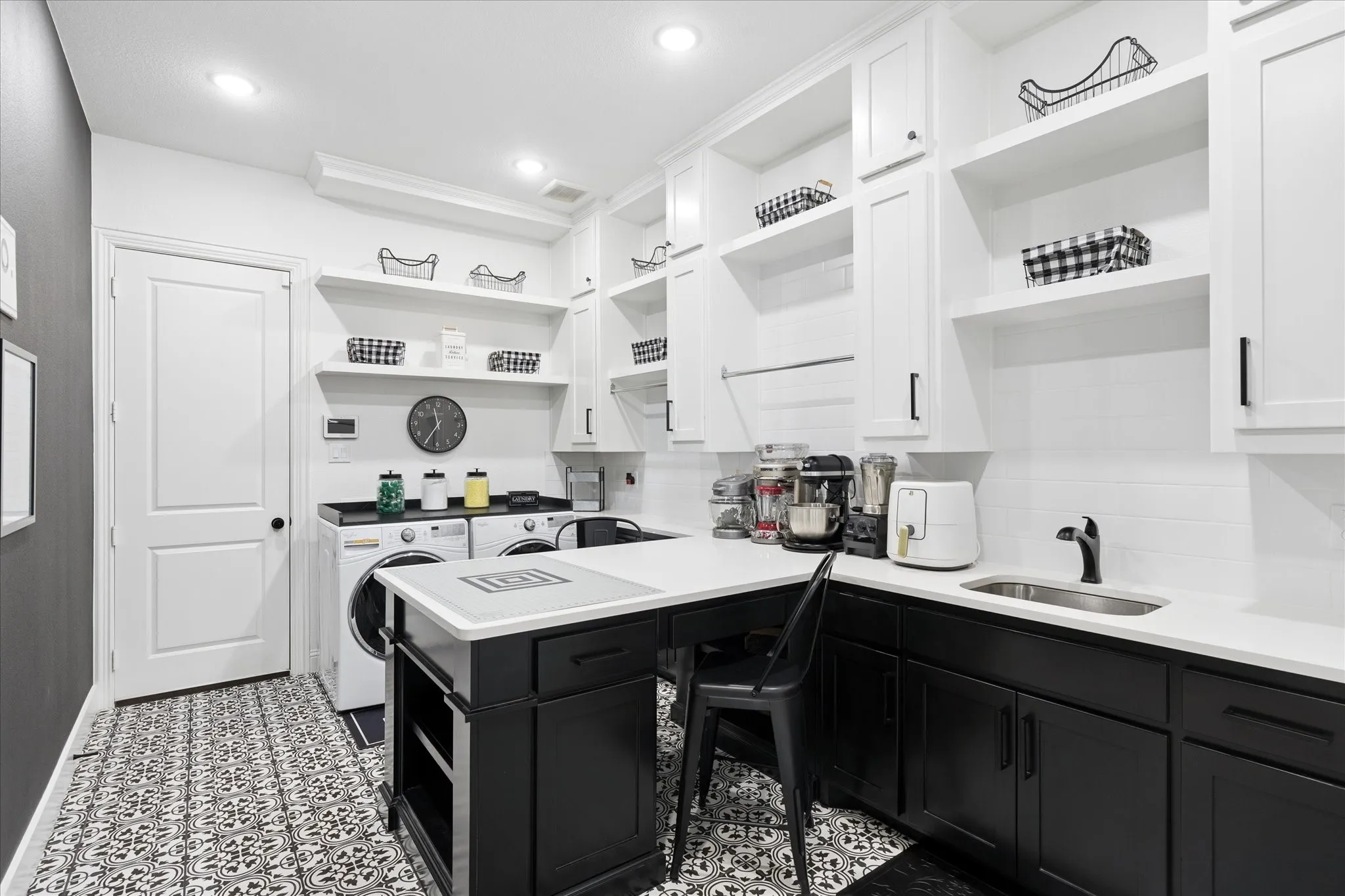 Single Family Residence For Sale in Tarrant County , 7529 Switchwood Lane, Fort Worth, Texas 76123, 4 Bedroom, 5 Bathroom, 2 Garage spaces, 3,202 Sqft, built in 2022, mls#21262951, Real Estate Agent in Fort Worth, Homes For Sale in Tarrant county, Homes For Sale in Fort Worth, Realtor in Fort Worth Texas, Real Estate Brokerage Independent Realty Texas, Luminita Cordes Realtor