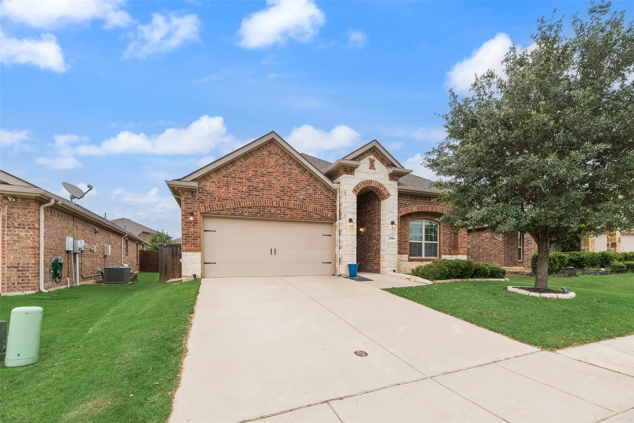 Welcome to 1305 Cheyenne Drive!