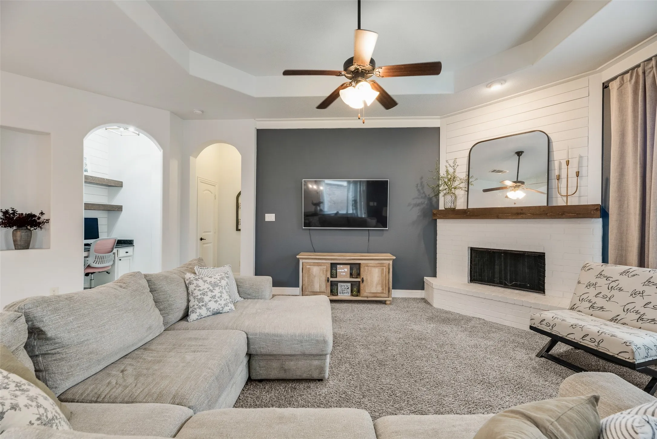 You can see office cut out next to living room