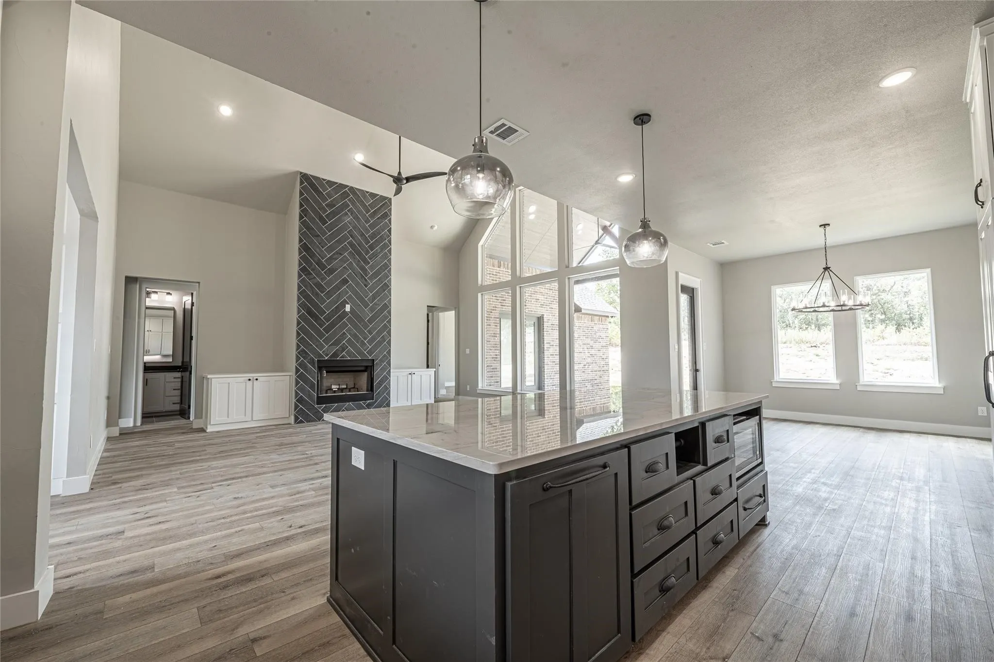 Single Family Residence For Sale in Parker County , 2009 Shady Creek Crossing, Azle, Texas 76020, 4 Bedroom, 3 Bathroom, 2 Garage spaces, 2,681 Sqft, built in 2022, mls#21263214, Real Estate Agent in Azle, Homes For Sale in Parker county, Homes For Sale in Azle, Realtor in Azle Texas, Real Estate Brokerage Independent Realty Texas, Luminita Cordes Realtor