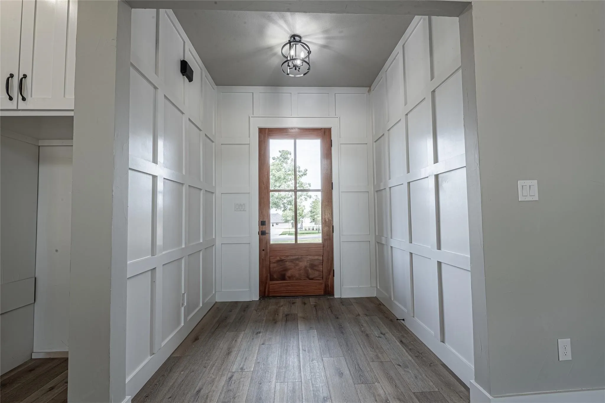 Single Family Residence For Sale in Parker County , 2009 Shady Creek Crossing, Azle, Texas 76020, 4 Bedroom, 3 Bathroom, 2 Garage spaces, 2,681 Sqft, built in 2022, mls#21263214, Real Estate Agent in Azle, Homes For Sale in Parker county, Homes For Sale in Azle, Realtor in Azle Texas, Real Estate Brokerage Independent Realty Texas, Luminita Cordes Realtor