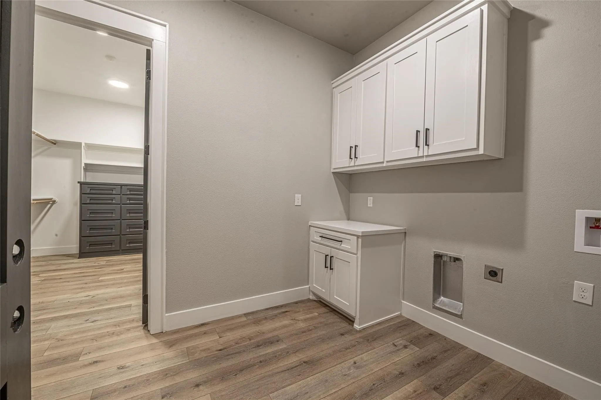 Single Family Residence For Sale in Parker County , 2009 Shady Creek Crossing, Azle, Texas 76020, 4 Bedroom, 3 Bathroom, 2 Garage spaces, 2,681 Sqft, built in 2022, mls#21263214, Real Estate Agent in Azle, Homes For Sale in Parker county, Homes For Sale in Azle, Realtor in Azle Texas, Real Estate Brokerage Independent Realty Texas, Luminita Cordes Realtor