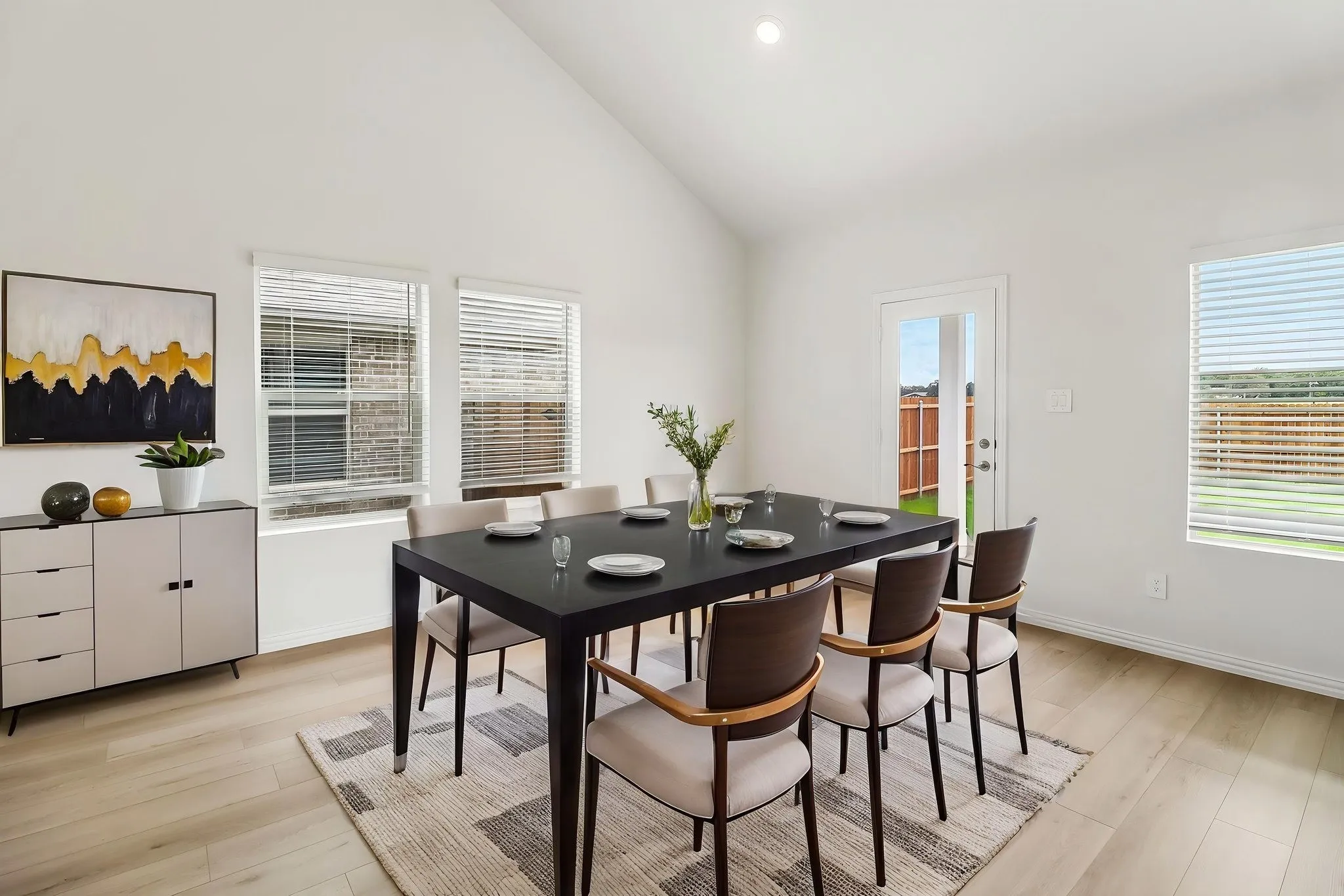  Photo is not of the actual home, but is an inspirational photo of builder’s model home and may depict options, furnishings, and/or decorator features that are not included.
