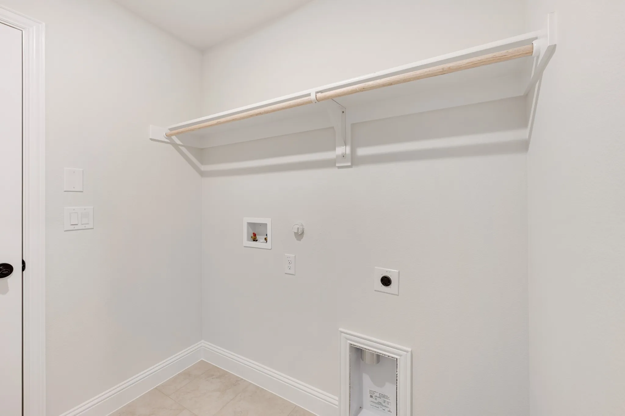 Single Family Residence For Sale in Johnson County , 215 Seminole Trail, Alvarado, Texas 76009, 4 Bedroom, 3 Bathroom, 2 Garage spaces, 2,333 Sqft, built in 2026, mls#21263321, Real Estate Agent in Alvarado, Homes For Sale in Johnson county, Homes For Sale in Alvarado, Realtor in Alvarado Texas, Real Estate Brokerage Independent Realty Texas, Luminita Cordes Realtor