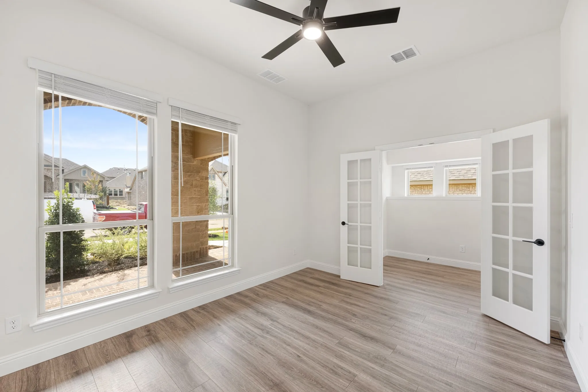 Single Family Residence For Sale in Johnson County , 215 Seminole Trail, Alvarado, Texas 76009, 4 Bedroom, 3 Bathroom, 2 Garage spaces, 2,333 Sqft, built in 2026, mls#21263321, Real Estate Agent in Alvarado, Homes For Sale in Johnson county, Homes For Sale in Alvarado, Realtor in Alvarado Texas, Real Estate Brokerage Independent Realty Texas, Luminita Cordes Realtor