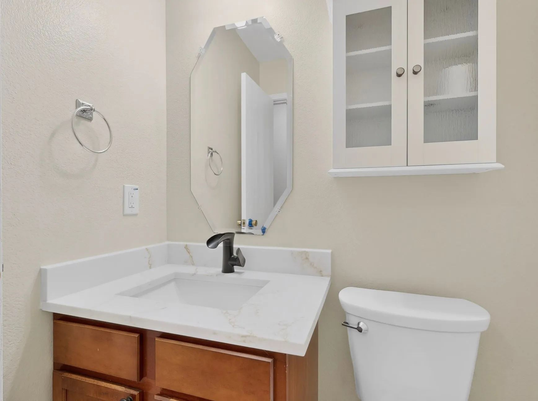 Single Family Residence For Sale in Tarrant County , 4328 Tranquility Drive, Fort Worth, Texas 76244, 4 Bedroom, 3 Bathroom, 2 Garage spaces, 2,640 Sqft, built in 2006, mls#21259089, Real Estate Agent in Fort Worth, Homes For Sale in Tarrant county, Homes For Sale in Fort Worth, Realtor in Fort Worth Texas, Real Estate Brokerage Independent Realty Texas, Luminita Cordes Realtor