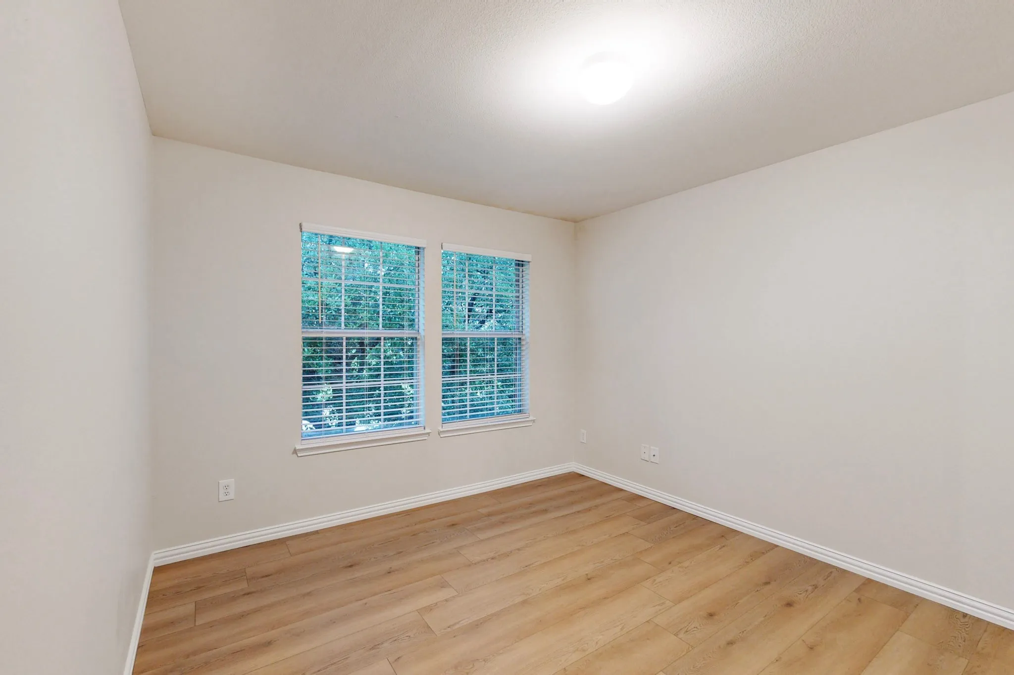Single Family Residence For Sale in Tarrant County , 4328 Tranquility Drive, Fort Worth, Texas 76244, 4 Bedroom, 3 Bathroom, 2 Garage spaces, 2,640 Sqft, built in 2006, mls#21259089, Real Estate Agent in Fort Worth, Homes For Sale in Tarrant county, Homes For Sale in Fort Worth, Realtor in Fort Worth Texas, Real Estate Brokerage Independent Realty Texas, Luminita Cordes Realtor