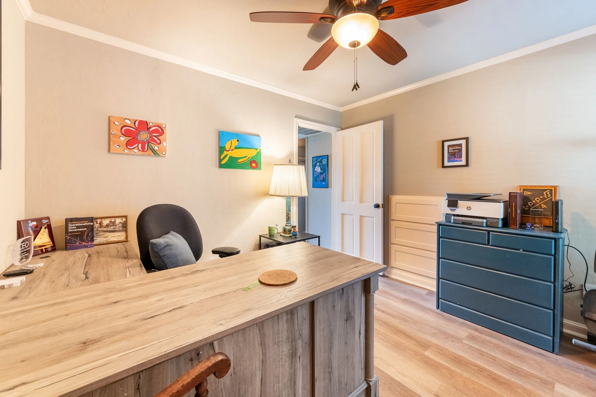 Condominium For Sale in Rockwall County , 300 Rush Creek Drive B2, Heath, Texas 75032, 2 Bedroom, 2 Bathroom, Garage spaces, 1,040 Sqft, built in 1972, mls#21262605, Real Estate Agent in Heath, Homes For Sale in Rockwall county, Homes For Sale in Heath, Realtor in Heath Texas, Real Estate Brokerage Independent Realty Texas, Luminita Cordes Realtor