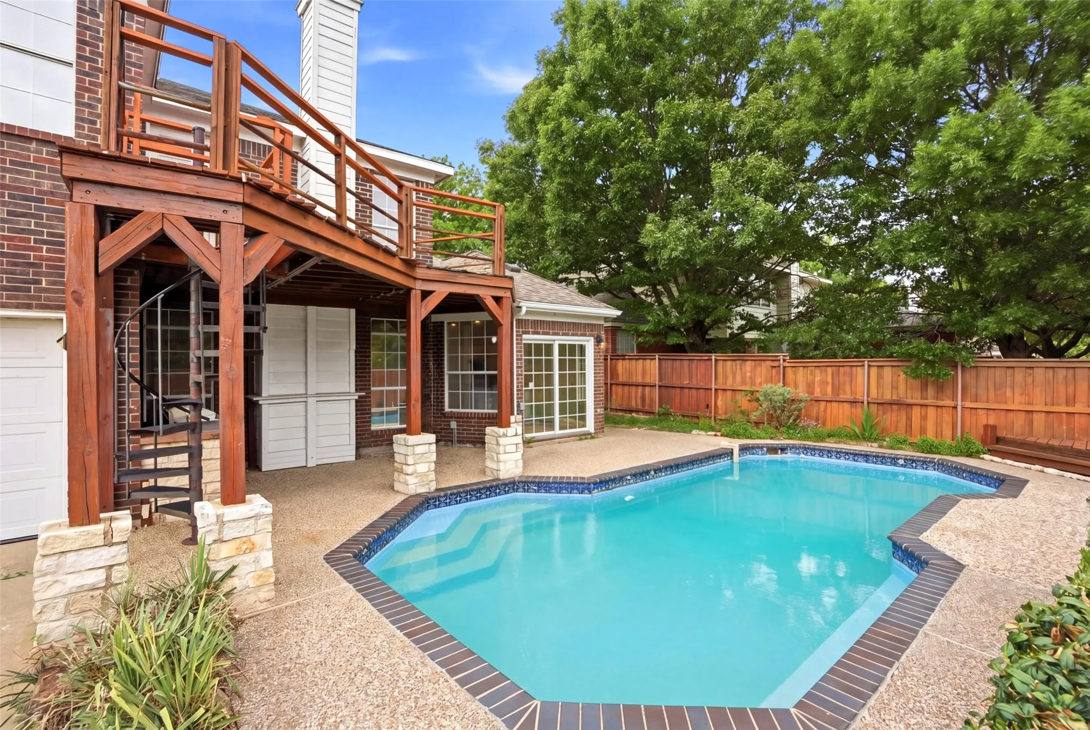 Single Family Residence For Sale in Collin County , 8812 Smokey Drive, Plano, Texas 75025, 5 Bedroom, 4 Bathroom, 2 Garage spaces, 4,063 Sqft, built in 1993, mls#21256799, Real Estate Agent in Plano, Homes For Sale in Collin county, Homes For Sale in Plano, Realtor in Plano Texas, Real Estate Brokerage Independent Realty Texas, Luminita Cordes Realtor
