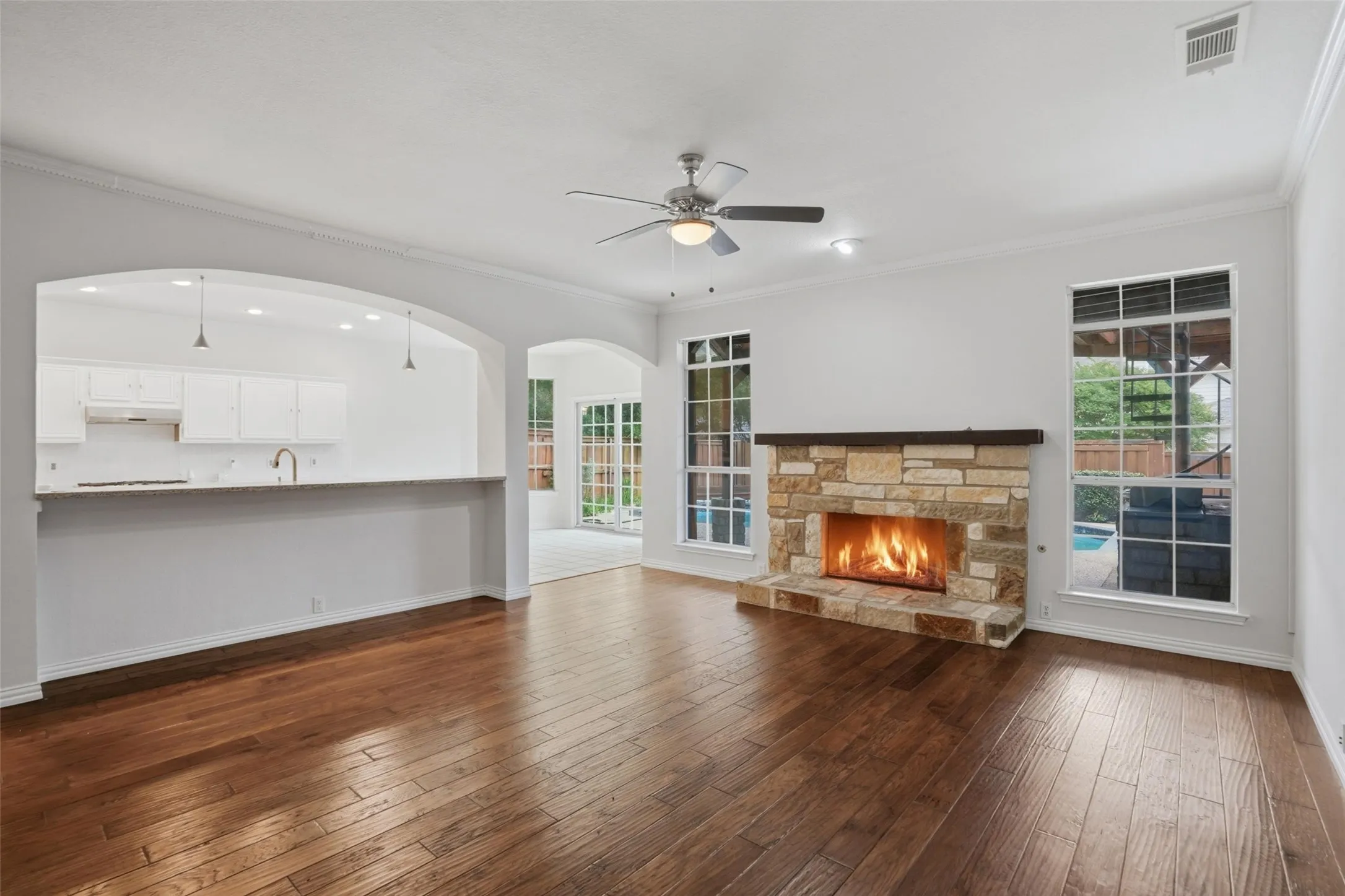 Single Family Residence For Sale in Collin County , 8812 Smokey Drive, Plano, Texas 75025, 5 Bedroom, 4 Bathroom, 2 Garage spaces, 4,063 Sqft, built in 1993, mls#21256799, Real Estate Agent in Plano, Homes For Sale in Collin county, Homes For Sale in Plano, Realtor in Plano Texas, Real Estate Brokerage Independent Realty Texas, Luminita Cordes Realtor