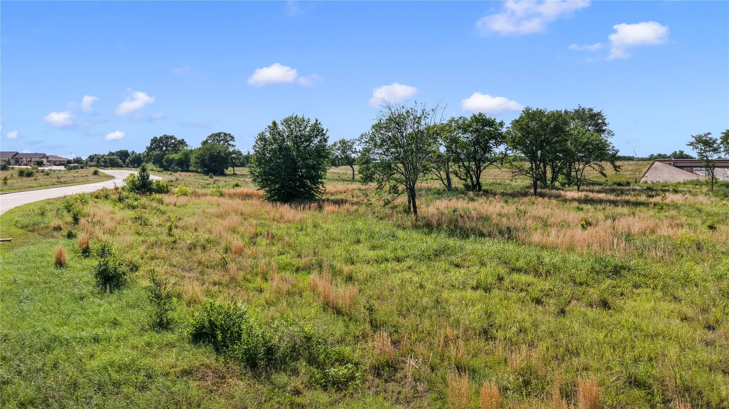 Entrance from SH 19 S and Commons Drive