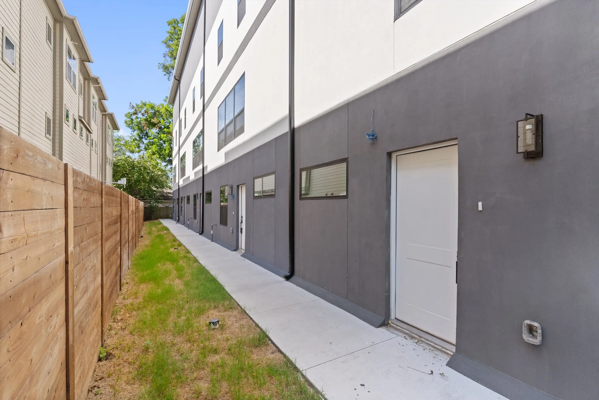 For Sale in Dallas County , 5810 Hudson Street, Dallas, Texas 75206, 10 Bedroom, 15 Bathroom, 2 Garage spaces, 0 Sqft, built in 2024, mls#21261773, Real Estate Agent in Dallas, Homes For Sale in Dallas county, Homes For Sale in Dallas, Realtor in Dallas Texas, Real Estate Brokerage Independent Realty Texas, Luminita Cordes Realtor