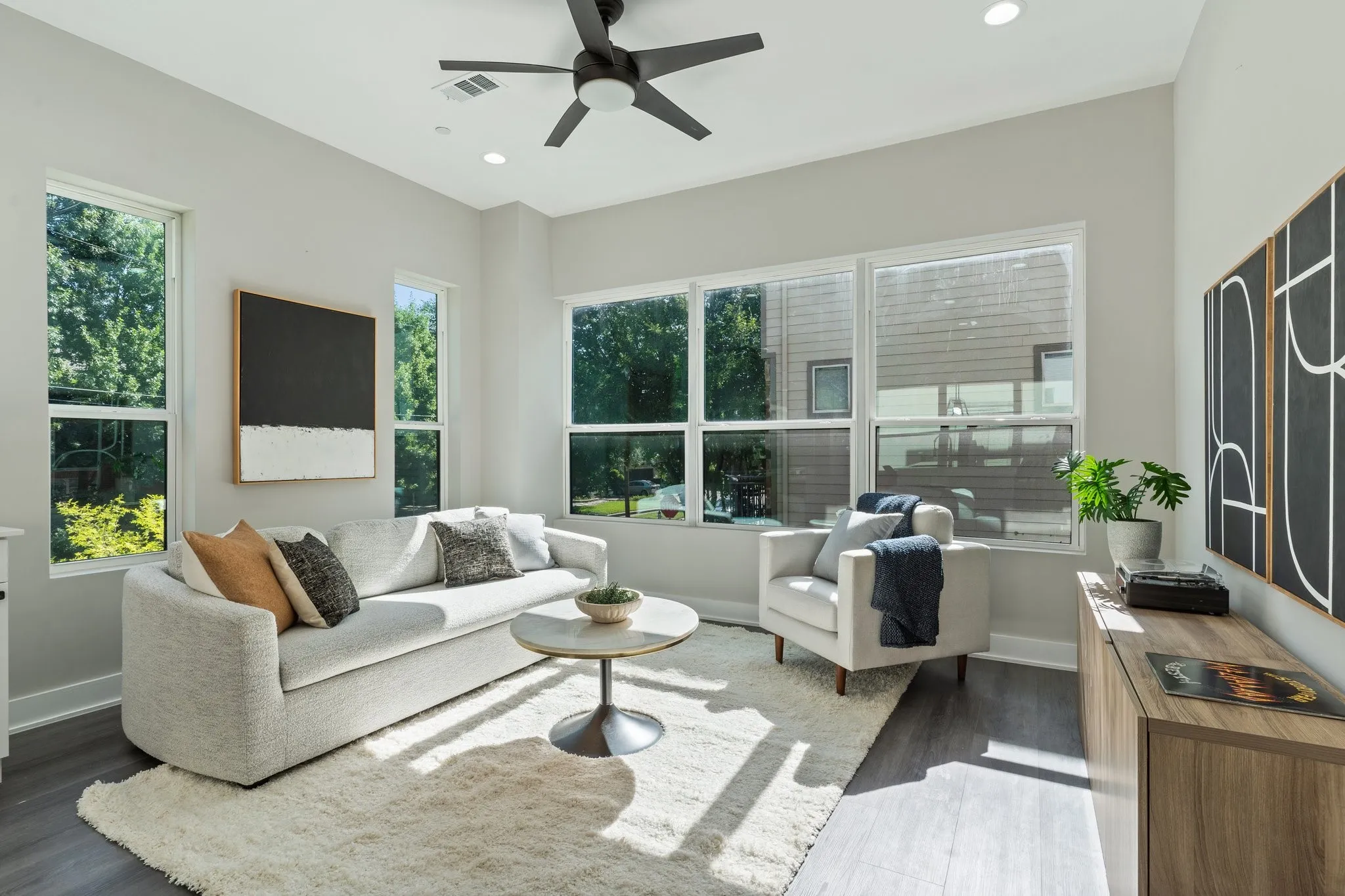 For Sale in Dallas County , 5810 Hudson Street, Dallas, Texas 75206, 10 Bedroom, 15 Bathroom, 2 Garage spaces, 0 Sqft, built in 2024, mls#21261773, Real Estate Agent in Dallas, Homes For Sale in Dallas county, Homes For Sale in Dallas, Realtor in Dallas Texas, Real Estate Brokerage Independent Realty Texas, Luminita Cordes Realtor
