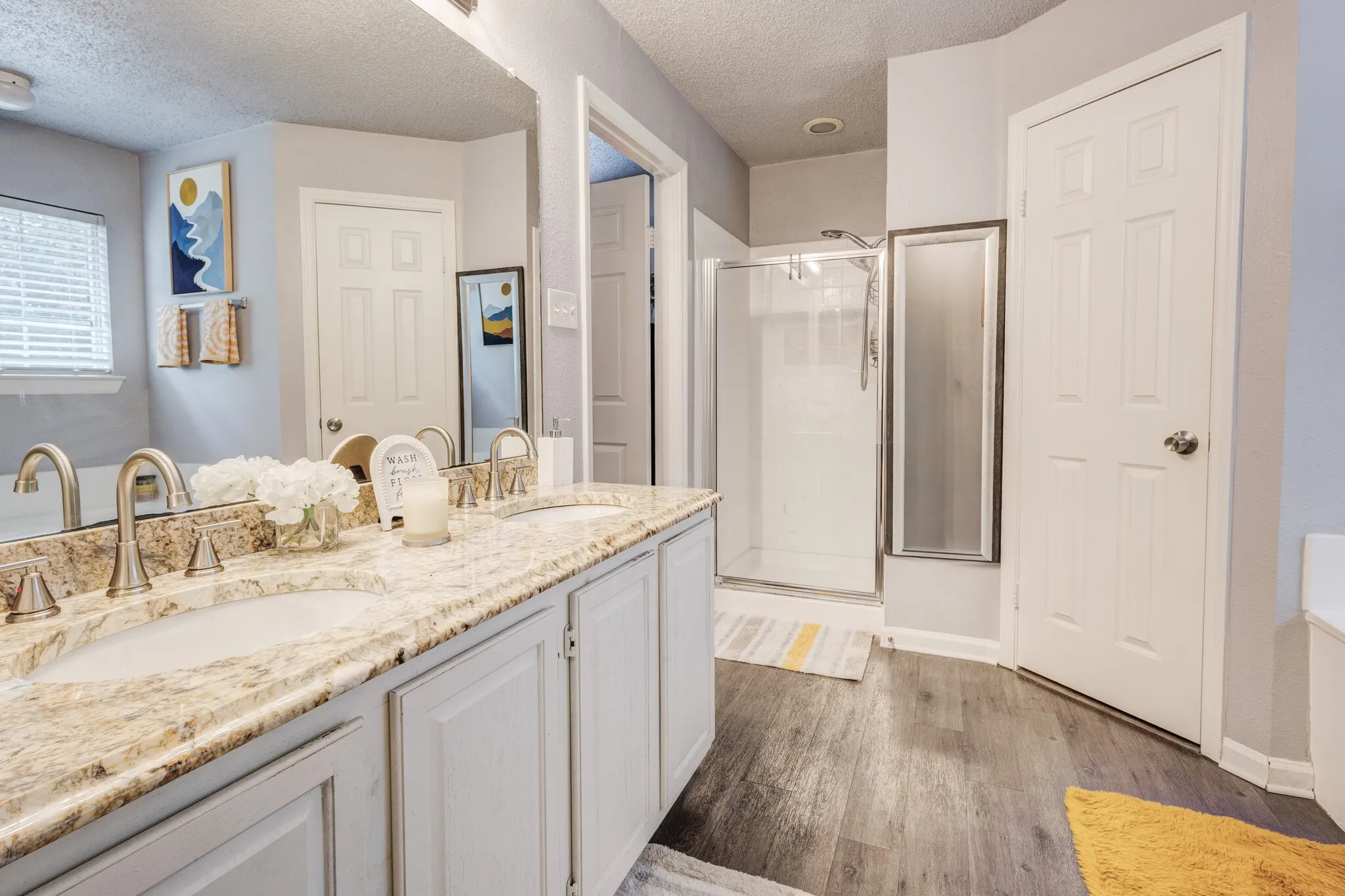 Single Family Residence For Sale in Tarrant County , 7333 Mesa Verde Trail, Fort Worth, Texas 76137, 5 Bedroom, 3 Bathroom, 2 Garage spaces, 2,478 Sqft, built in 1990, mls#21242525, Real Estate Agent in Fort Worth, Homes For Sale in Tarrant county, Homes For Sale in Fort Worth, Realtor in Fort Worth Texas, Real Estate Brokerage Independent Realty Texas, Luminita Cordes Realtor