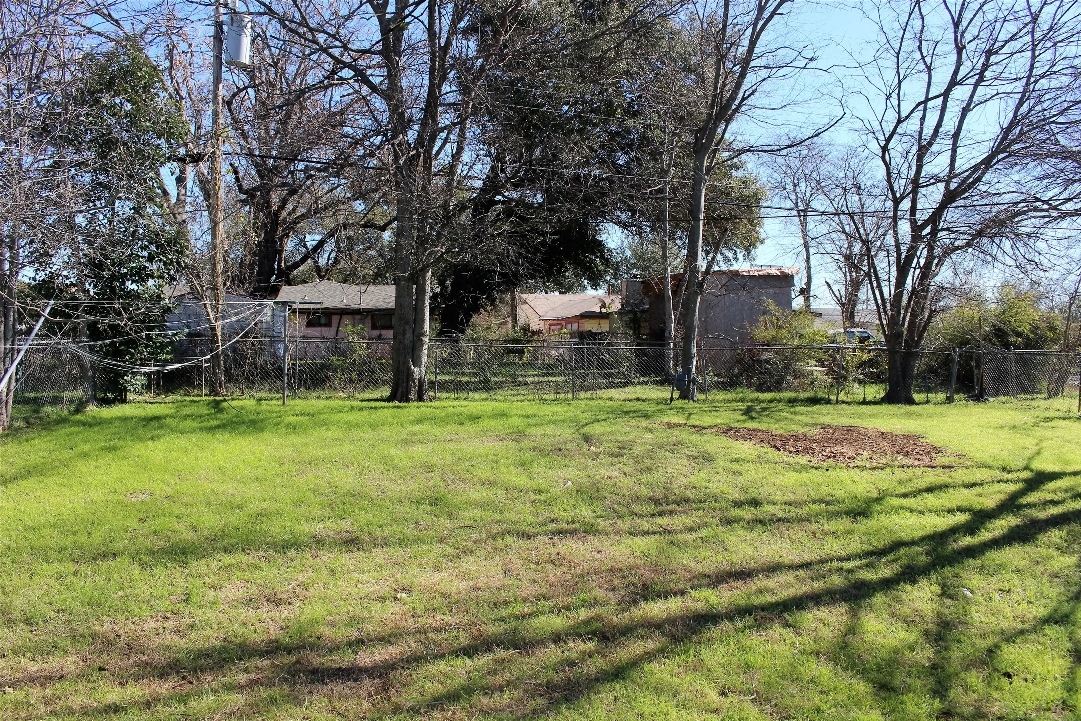 Single Family Residence For Rent in Dallas County , 12028 Hoblitzelle Drive, Dallas, Texas 75243, 3 Bedroom, 1 Bathroom, Garage spaces, 1,182 Sqft, built in 1954, mls#21263407, Real Estate Agent in Dallas, Homes For Rent in Dallas county, Homes For Rent in Dallas, Realtor in Dallas Texas, Real Estate Brokerage Independent Realty Texas, Luminita Cordes Realtor