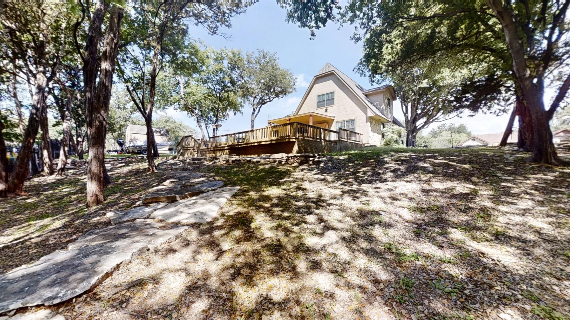 Single Family Residence For Sale in Hood County , 1425 Blackhawk Circle, Granbury, Texas 76048, 3 Bedroom, 2 Bathroom, Garage spaces, 2,000 Sqft, built in 1986, mls#21260887, Real Estate Agent in Granbury, Homes For Sale in Hood county, Homes For Sale in Granbury, Realtor in Granbury Texas, Real Estate Brokerage Independent Realty Texas, Luminita Cordes Realtor