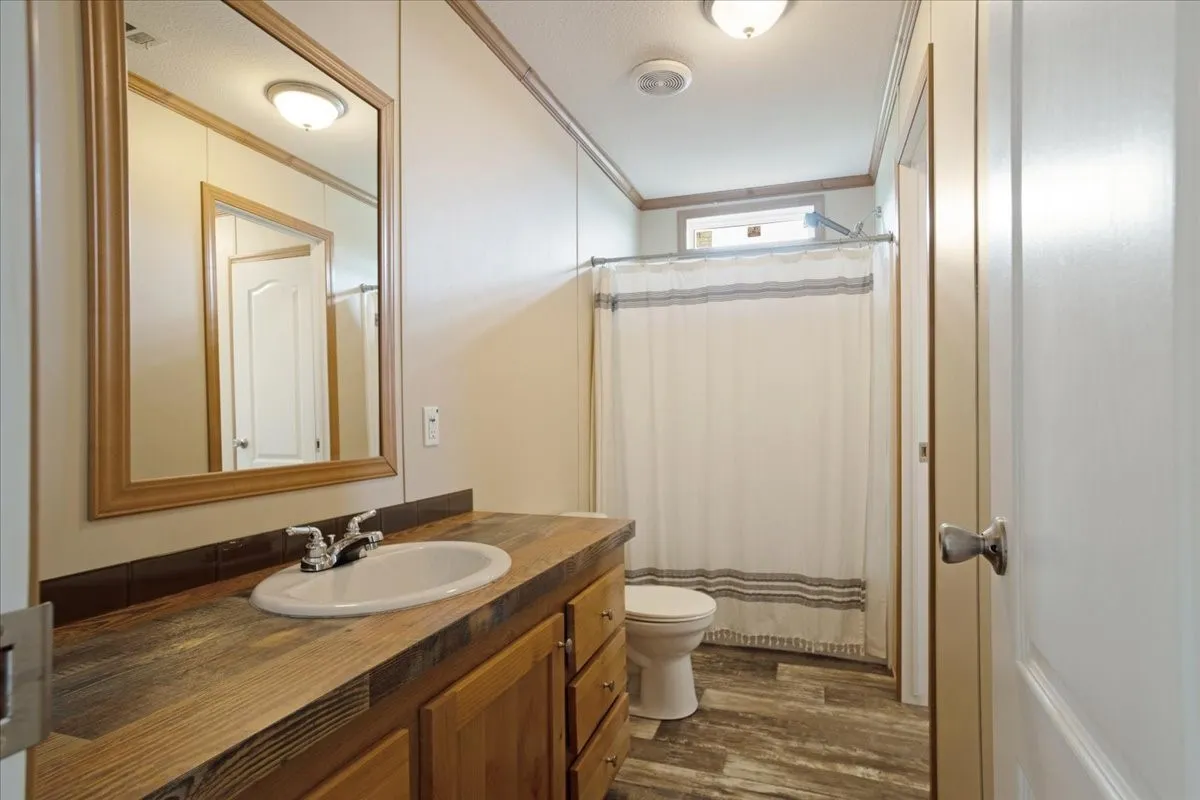 Mobile Home For Sale in Hunt County , 8791 County Road 1143, Celeste, Texas 75423, 3 Bedroom, 2 Bathroom, Garage spaces, 1,792 Sqft, built in 2018, mls#21262682, Real Estate Agent in Celeste, Homes For Sale in Hunt county, Homes For Sale in Celeste, Realtor in Celeste Texas, Real Estate Brokerage Independent Realty Texas, Luminita Cordes Realtor
