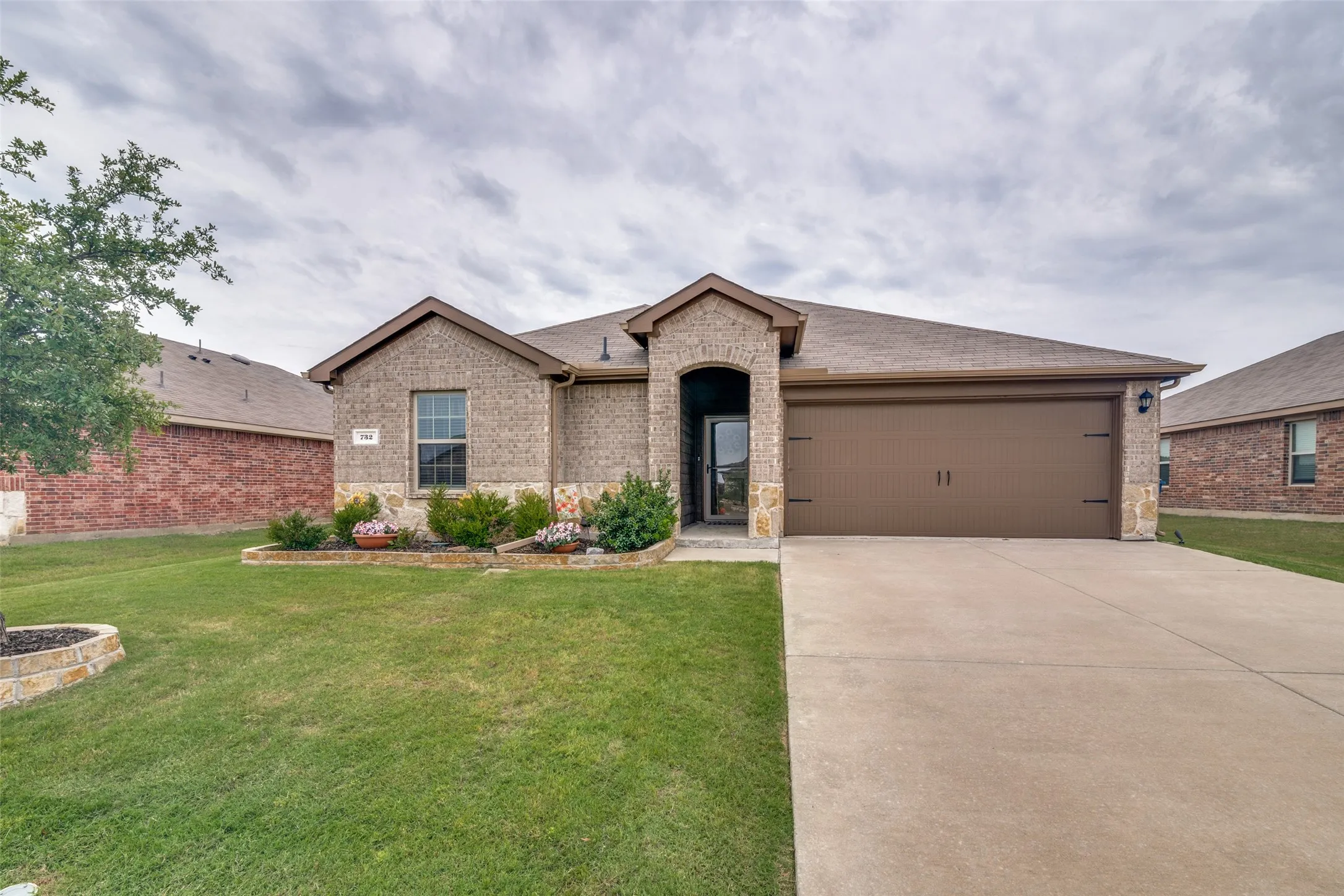 Single Family Residence For Sale in Collin County , 732 Meadow Creek Lane, Josephine, Texas 75189, 3 Bedroom, 2 Bathroom, 2 Garage spaces, 1,310 Sqft, built in 2020, Price $237,500, mls#21263269, Real Estate Agent in Josephine, Homes For Sale in Collin county, Homes For Sale in Josephine, Realtor in Josephine Texas, Real Estate Brokerage Independent Realty Texas, Luminita Cordes Realtor