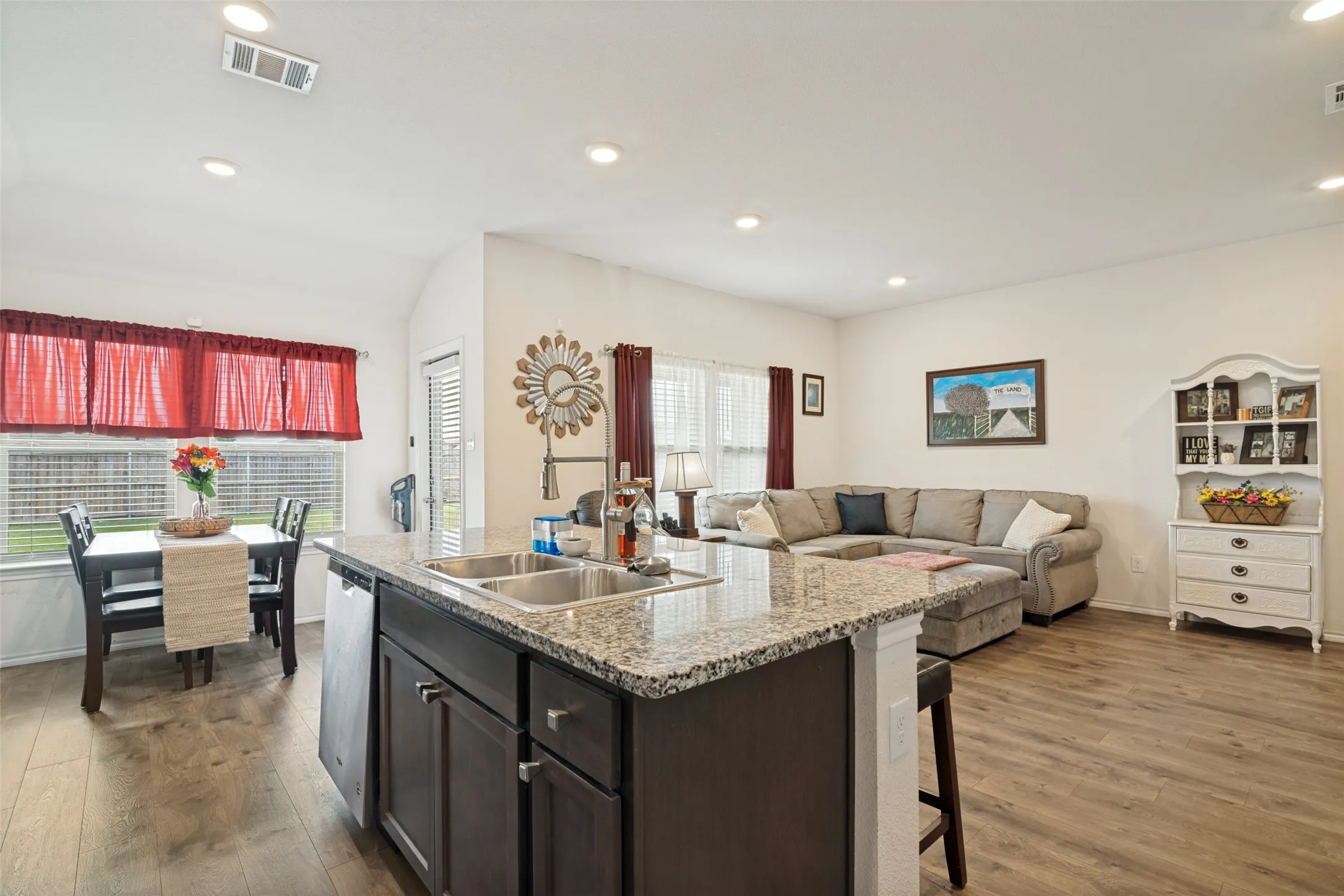 Single Family Residence For Sale in Collin County , 732 Meadow Creek Lane, Josephine, Texas 75189, 3 Bedroom, 2 Bathroom, 2 Garage spaces, 1,310 Sqft, built in 2020, Price $237,500, mls#21263269, Real Estate Agent in Josephine, Homes For Sale in Collin county, Homes For Sale in Josephine, Realtor in Josephine Texas, Real Estate Brokerage Independent Realty Texas, Luminita Cordes Realtor