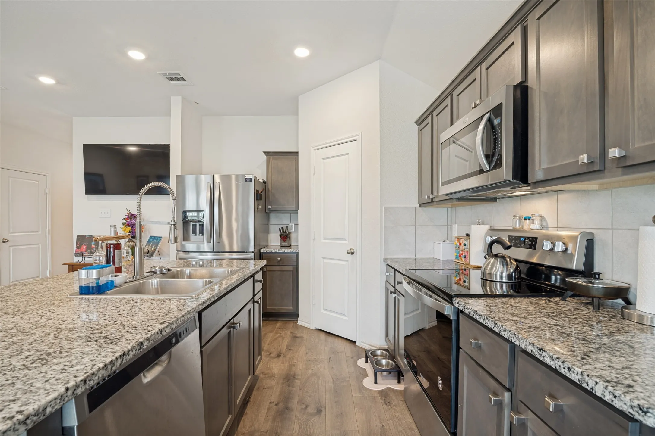 Single Family Residence For Sale in Collin County , 732 Meadow Creek Lane, Josephine, Texas 75189, 3 Bedroom, 2 Bathroom, 2 Garage spaces, 1,310 Sqft, built in 2020, Price $237,500, mls#21263269, Real Estate Agent in Josephine, Homes For Sale in Collin county, Homes For Sale in Josephine, Realtor in Josephine Texas, Real Estate Brokerage Independent Realty Texas, Luminita Cordes Realtor