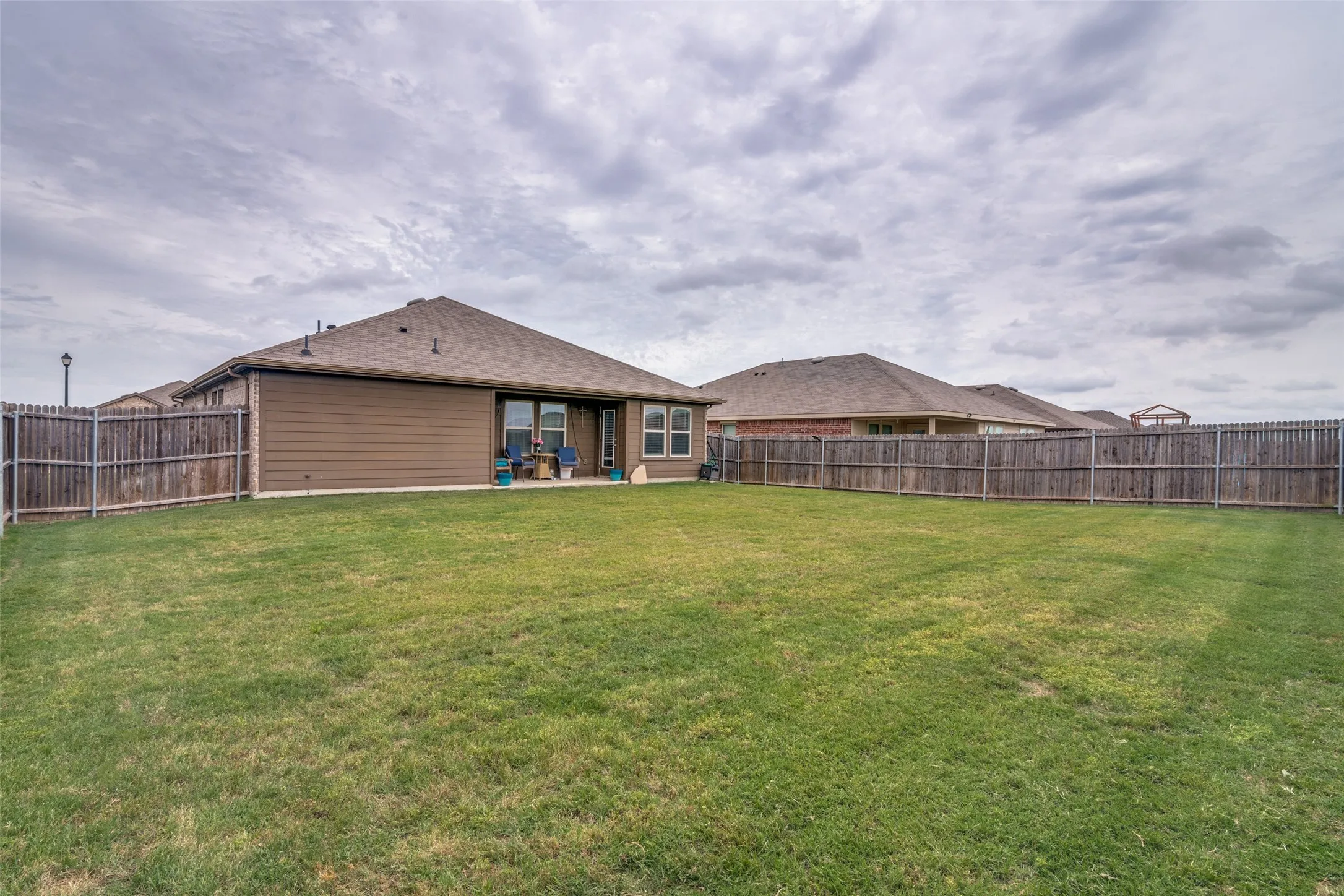 Single Family Residence For Sale in Collin County , 732 Meadow Creek Lane, Josephine, Texas 75189, 3 Bedroom, 2 Bathroom, 2 Garage spaces, 1,310 Sqft, built in 2020, Price $237,500, mls#21263269, Real Estate Agent in Josephine, Homes For Sale in Collin county, Homes For Sale in Josephine, Realtor in Josephine Texas, Real Estate Brokerage Independent Realty Texas, Luminita Cordes Realtor
