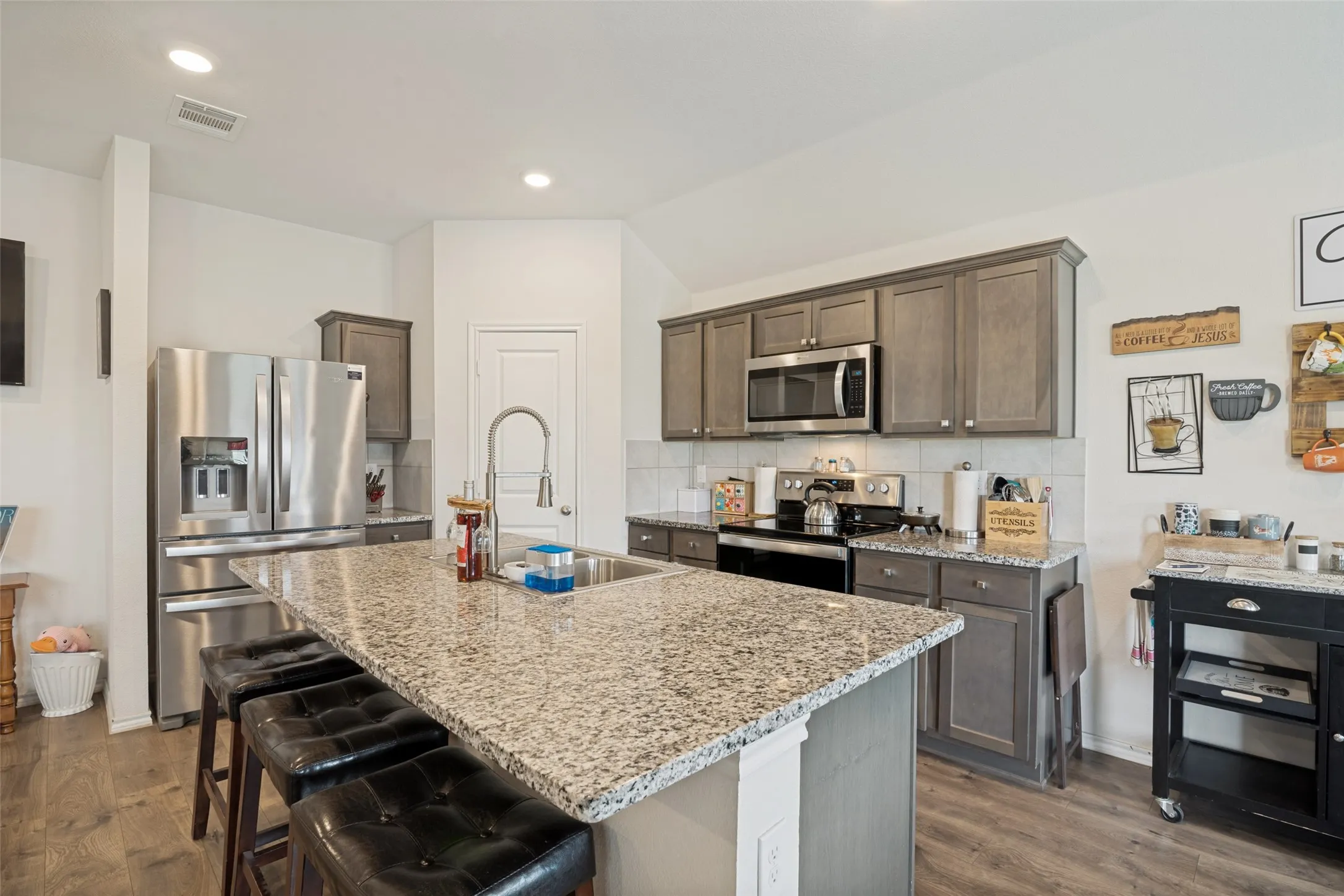 Single Family Residence For Sale in Collin County , 732 Meadow Creek Lane, Josephine, Texas 75189, 3 Bedroom, 2 Bathroom, 2 Garage spaces, 1,310 Sqft, built in 2020, Price $237,500, mls#21263269, Real Estate Agent in Josephine, Homes For Sale in Collin county, Homes For Sale in Josephine, Realtor in Josephine Texas, Real Estate Brokerage Independent Realty Texas, Luminita Cordes Realtor
