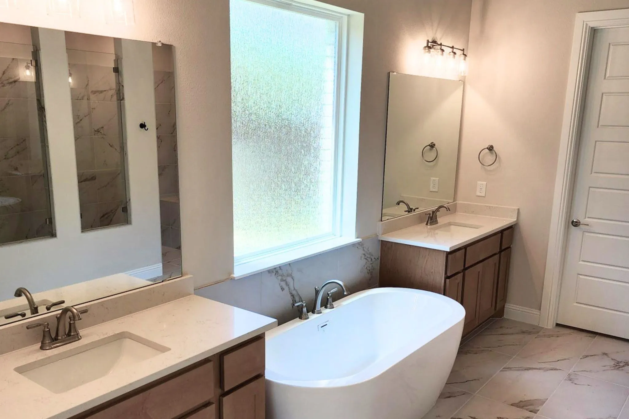 Single Family Residence For Sale in Parker County , 1633 Oak Trail Drive, Fort Worth, Texas 76008, 4 Bedroom, 3 Bathroom, 3 Garage spaces, 2,813 Sqft, built in 2026, mls#21263431, Real Estate Agent in Fort Worth, Homes For Sale in Parker county, Homes For Sale in Fort Worth, Realtor in Fort Worth Texas, Real Estate Brokerage Independent Realty Texas, Luminita Cordes Realtor