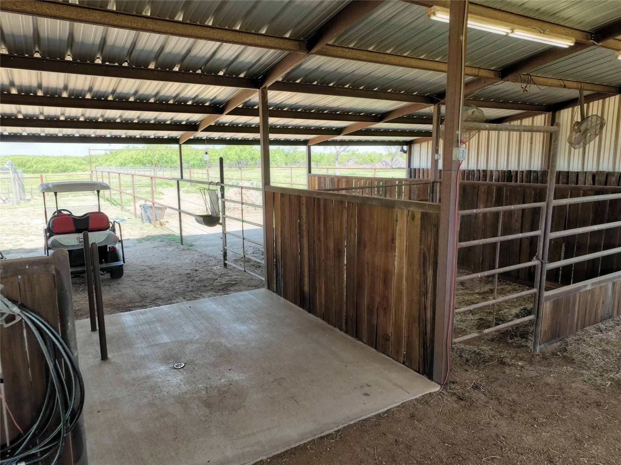 Another view of wash rack and stalls
