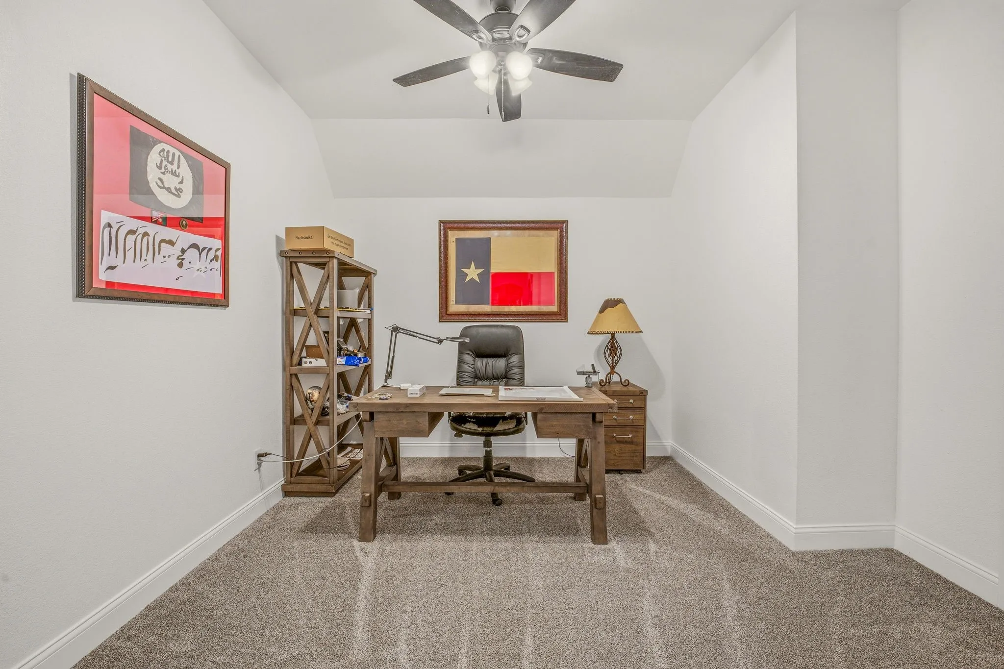Single Family Residence For Sale in Hood County , 1914 Bentwater Parkway, Granbury, Texas 76049, 5 Bedroom, 5 Bathroom, 3 Garage spaces, 4,006 Sqft, built in 2005, mls#21262262, Real Estate Agent in Granbury, Homes For Sale in Hood county, Homes For Sale in Granbury, Realtor in Granbury Texas, Real Estate Brokerage Independent Realty Texas, Luminita Cordes Realtor