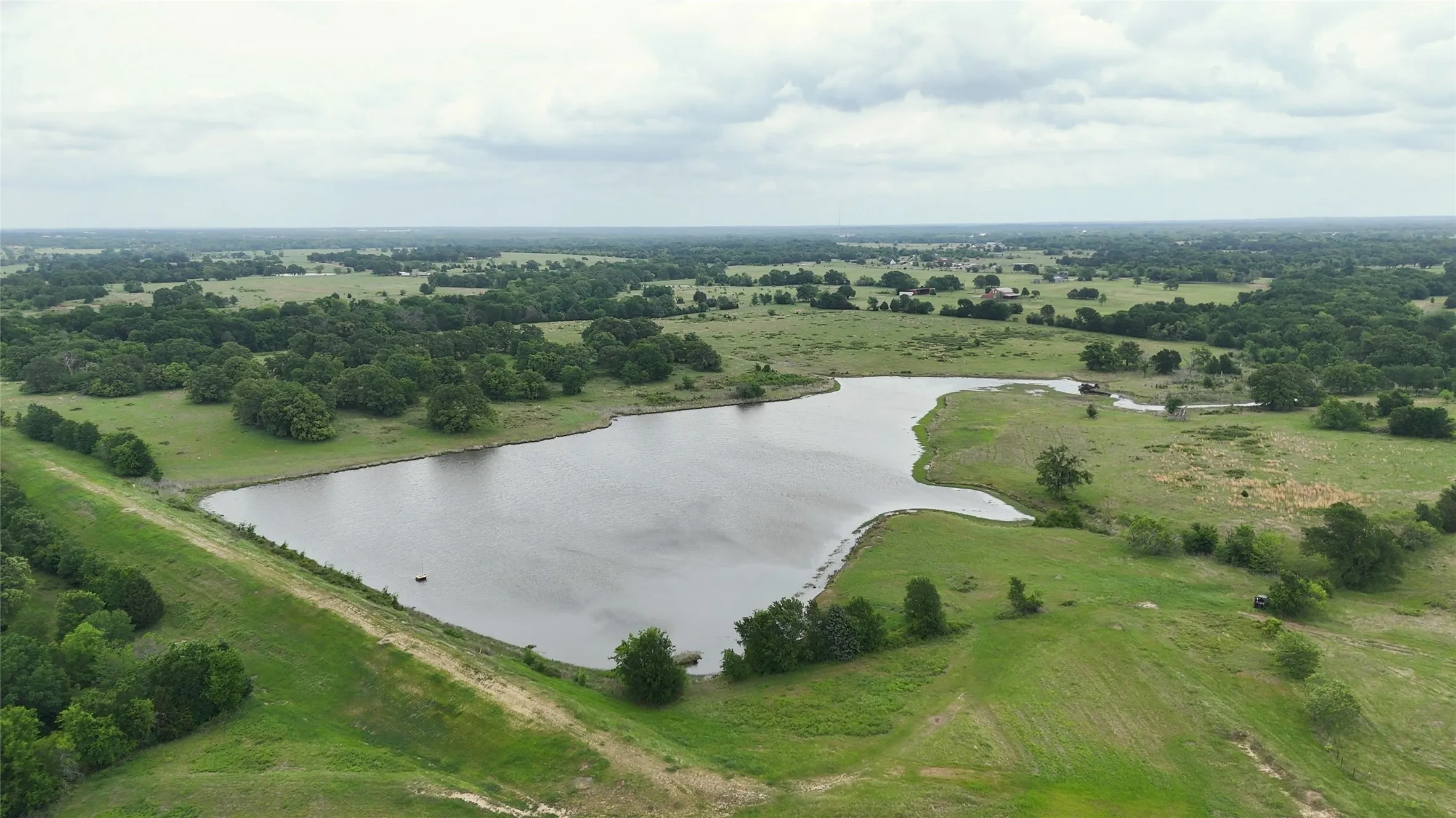 Ranch For Sale in Van Zandt County , 960 VZ CR 2705, Mabank, Texas 75147, 0, 0, Garage spaces, 0 Sqft, built in 1953, Price $9,600,000, mls#21263031, Real Estate Agent in Mabank, Homes For Sale in Van Zandt county, Homes For Sale in Mabank, Realtor in Mabank Texas, Real Estate Brokerage Independent Realty Texas, Luminita Cordes Realtor