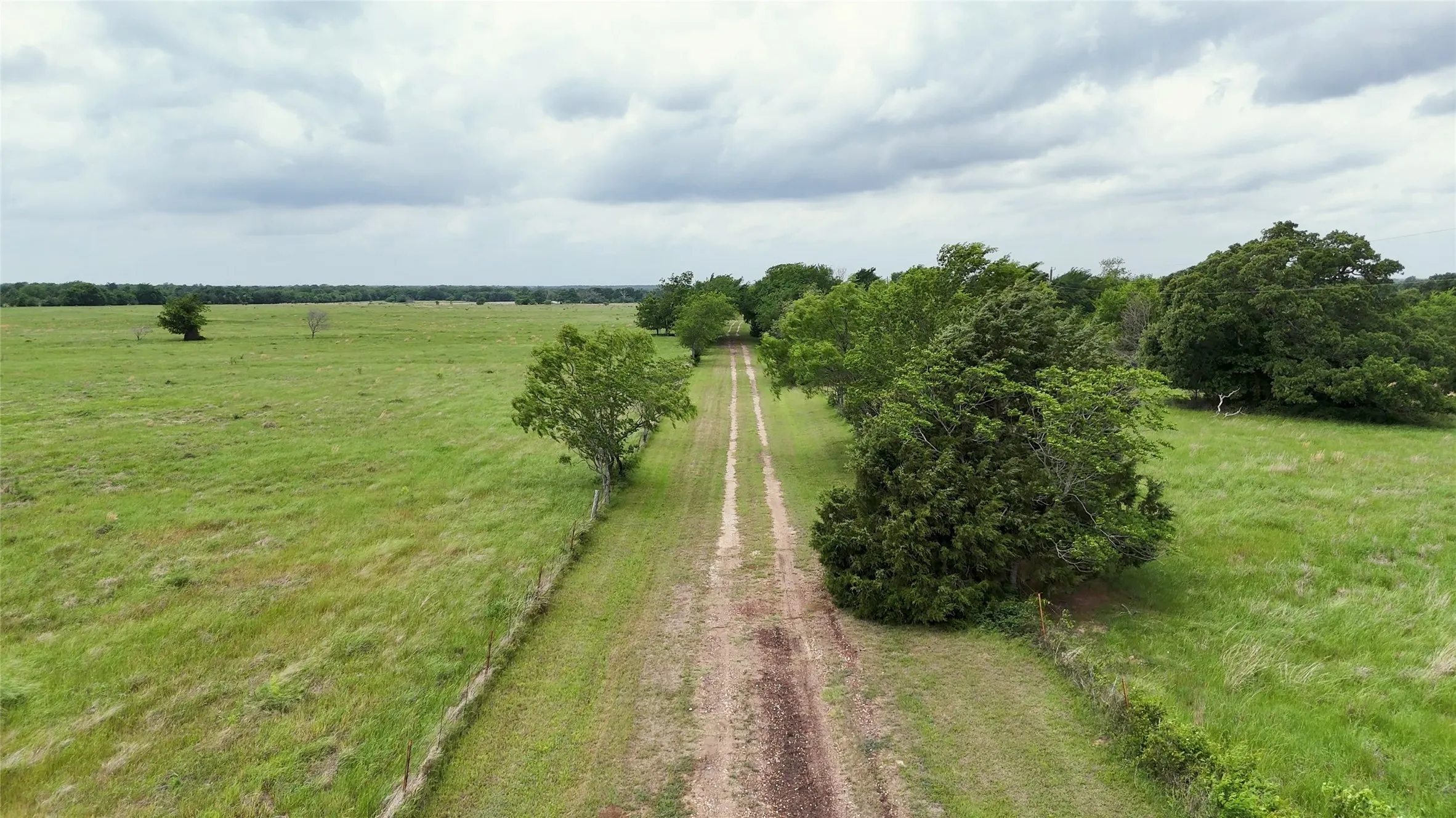 Ranch For Sale in Van Zandt County , 960 VZ CR 2705, Mabank, Texas 75147, 0, 0, Garage spaces, 0 Sqft, built in 1953, Price $9,600,000, mls#21263031, Real Estate Agent in Mabank, Homes For Sale in Van Zandt county, Homes For Sale in Mabank, Realtor in Mabank Texas, Real Estate Brokerage Independent Realty Texas, Luminita Cordes Realtor